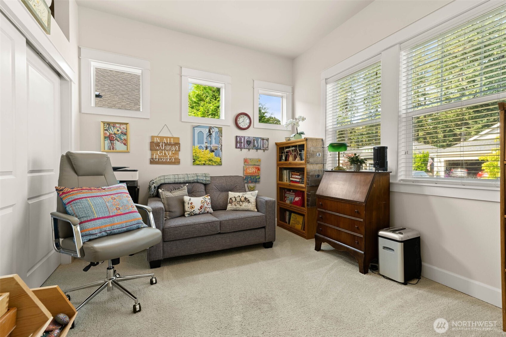 3806 Eagledale Court SE