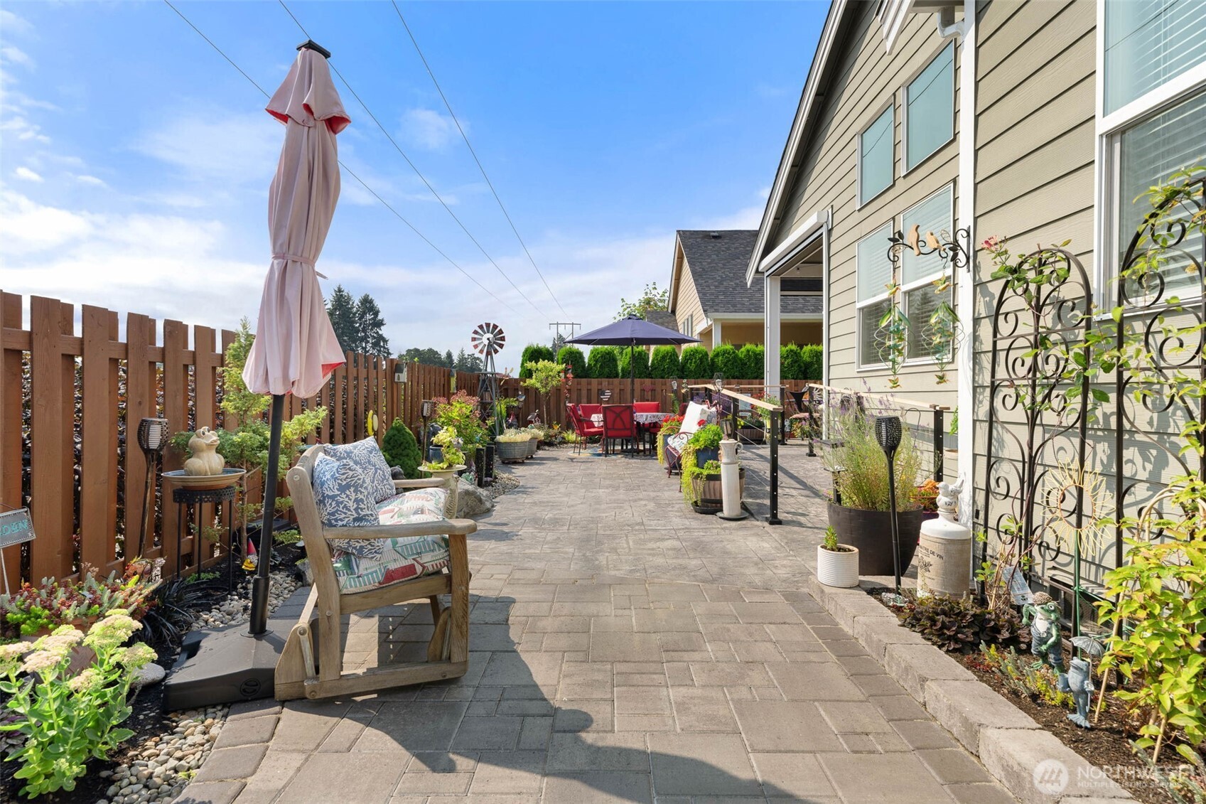 3806 Eagledale Court SE