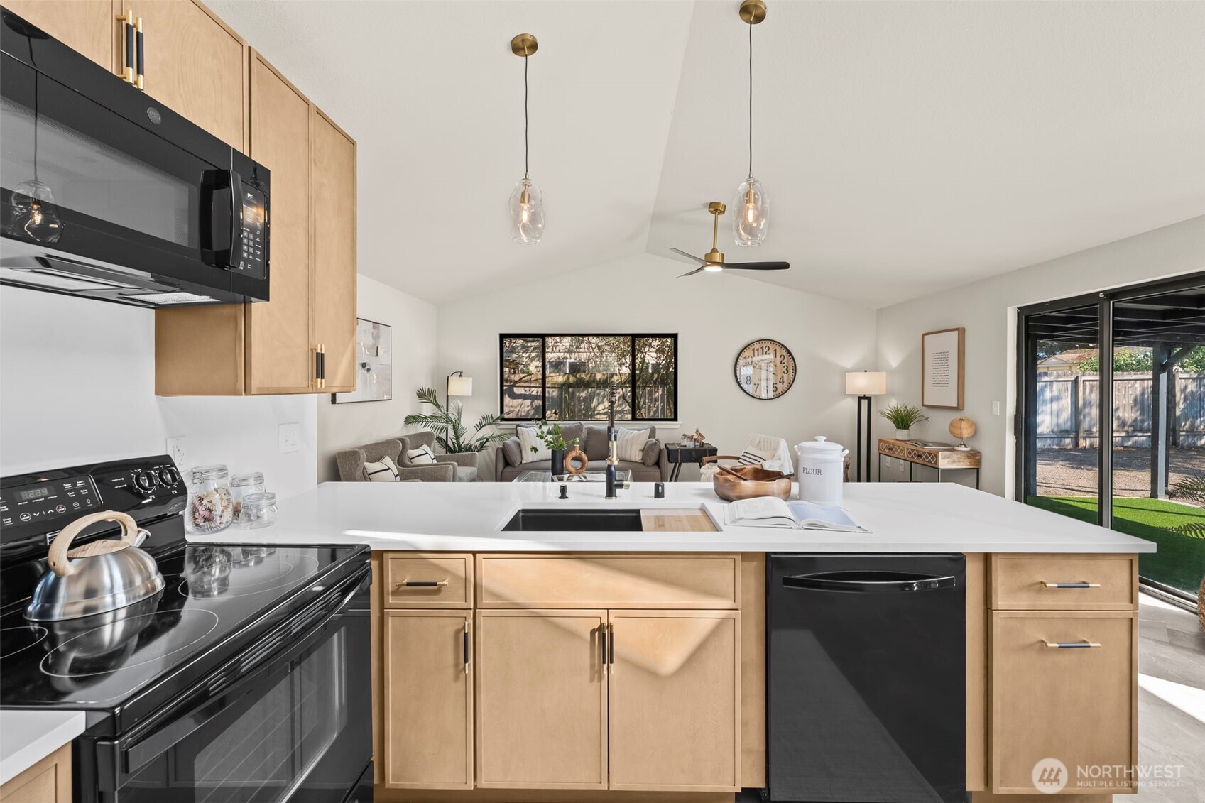 8504 Morland Avenue SW