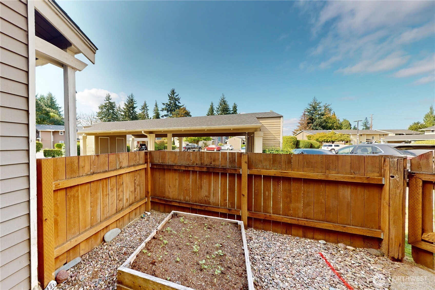 4250 Beckonridge Drive W