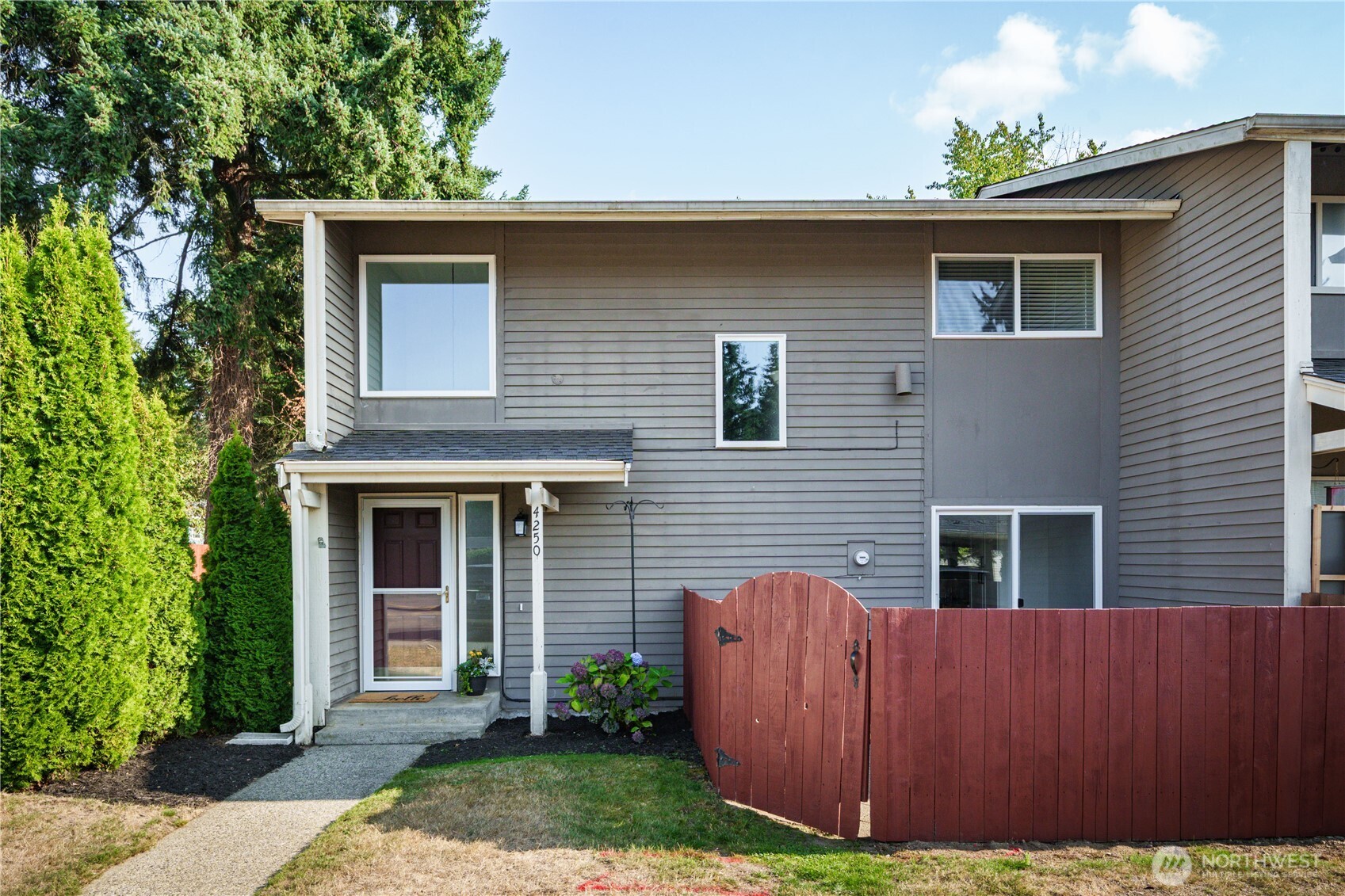 4250 Beckonridge Drive W