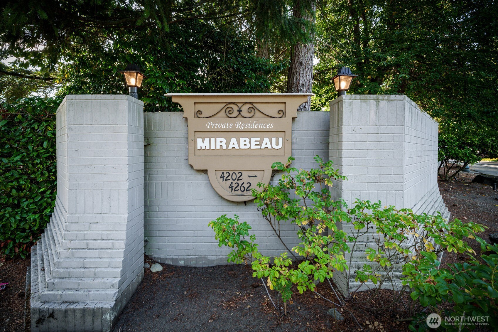 4250 Beckonridge Drive W