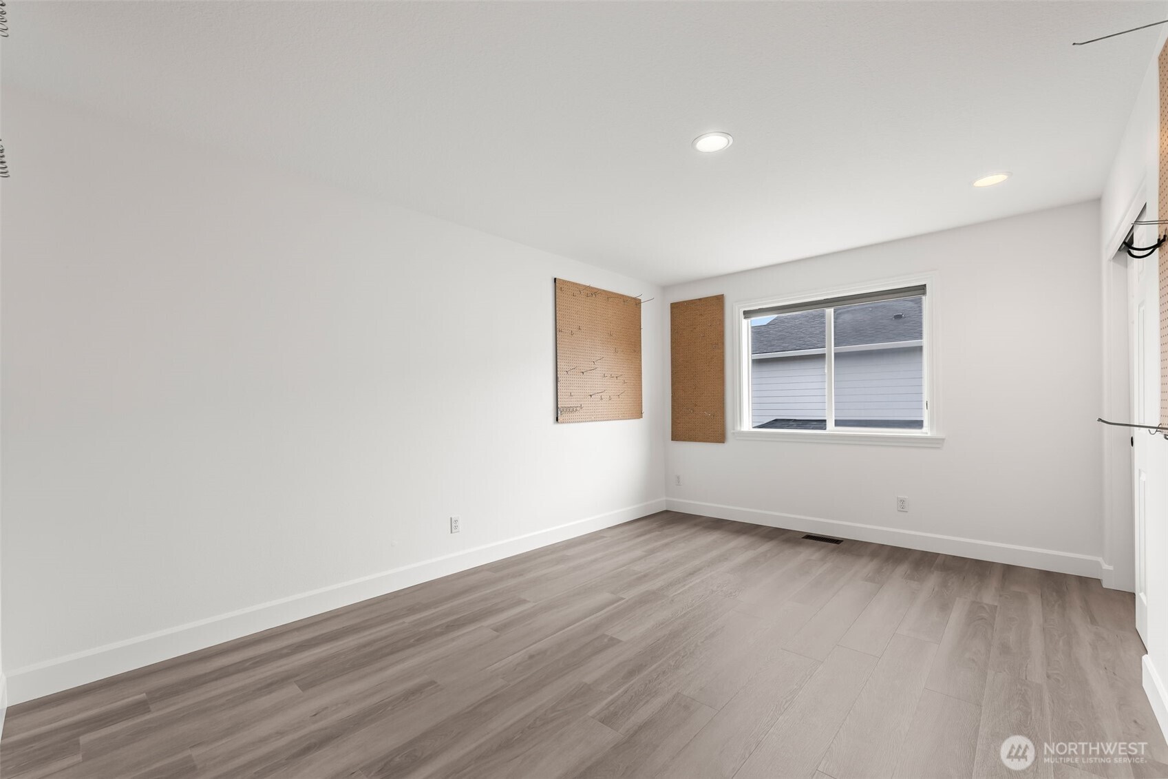 901 N Magnolia