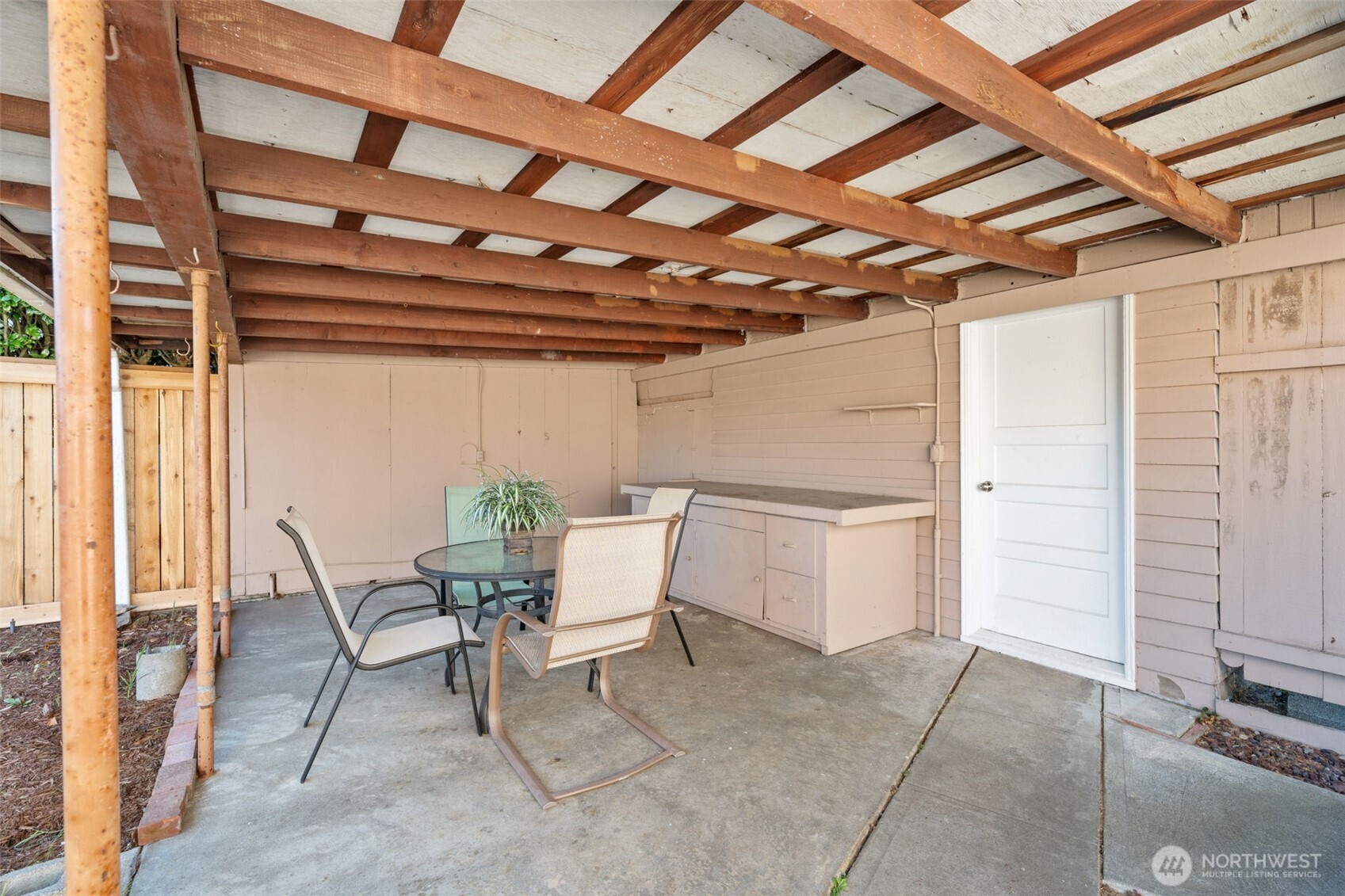 1612 N Stevens Street