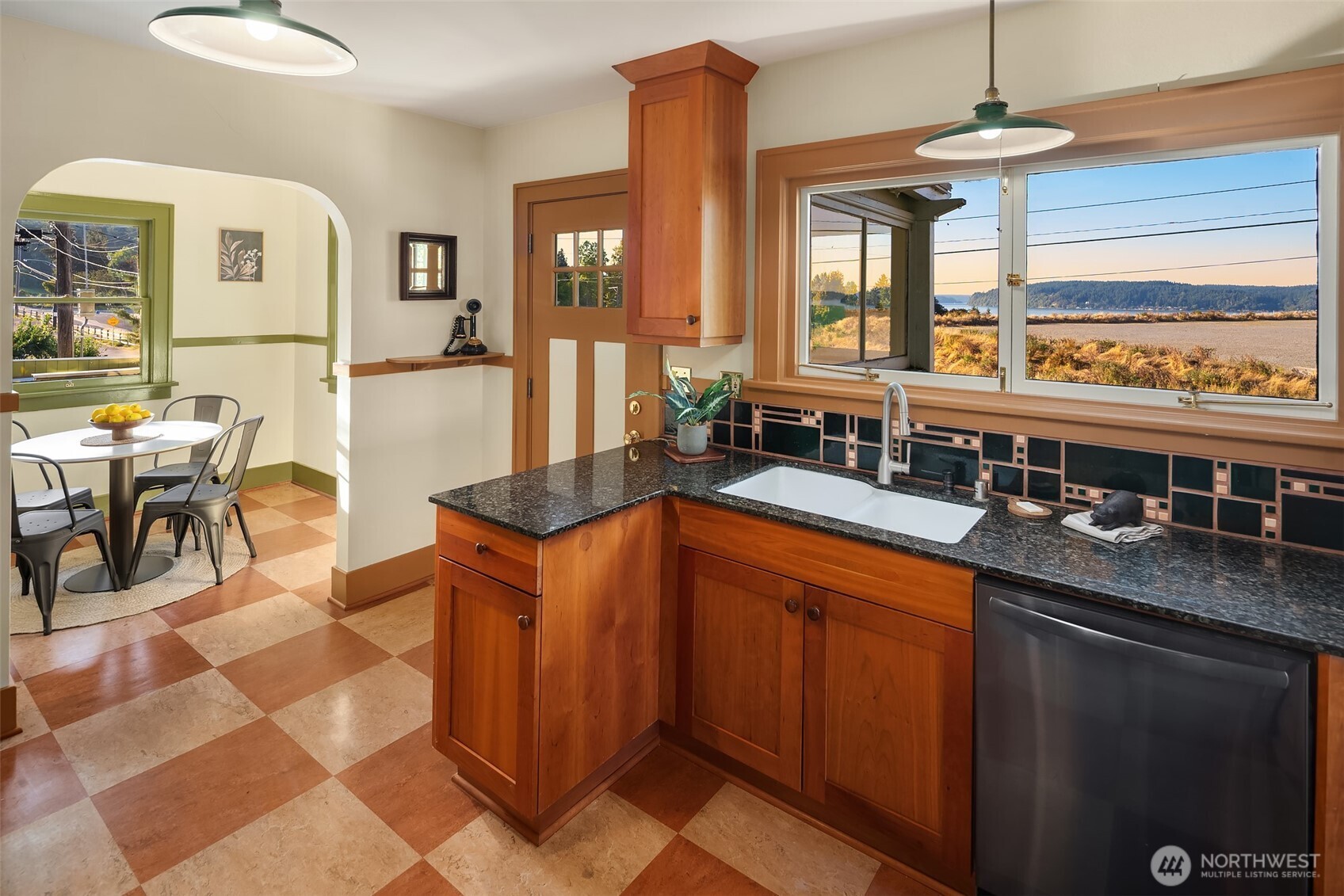 5330 N Winnifred Street