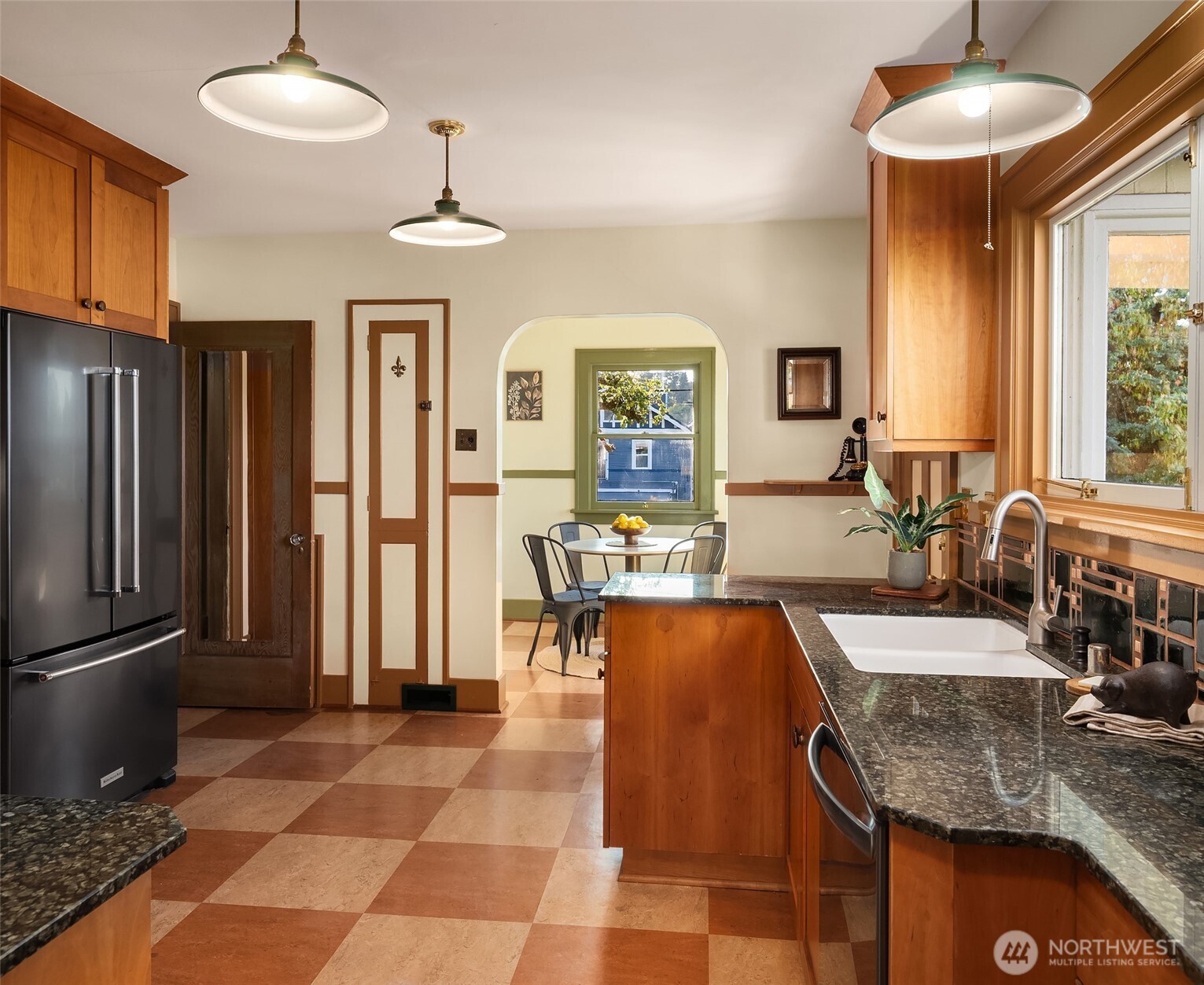 5330 N Winnifred Street