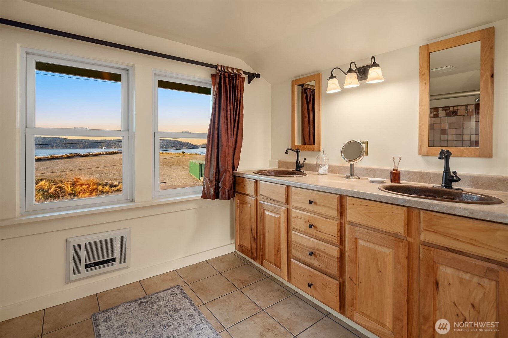 5330 N Winnifred Street