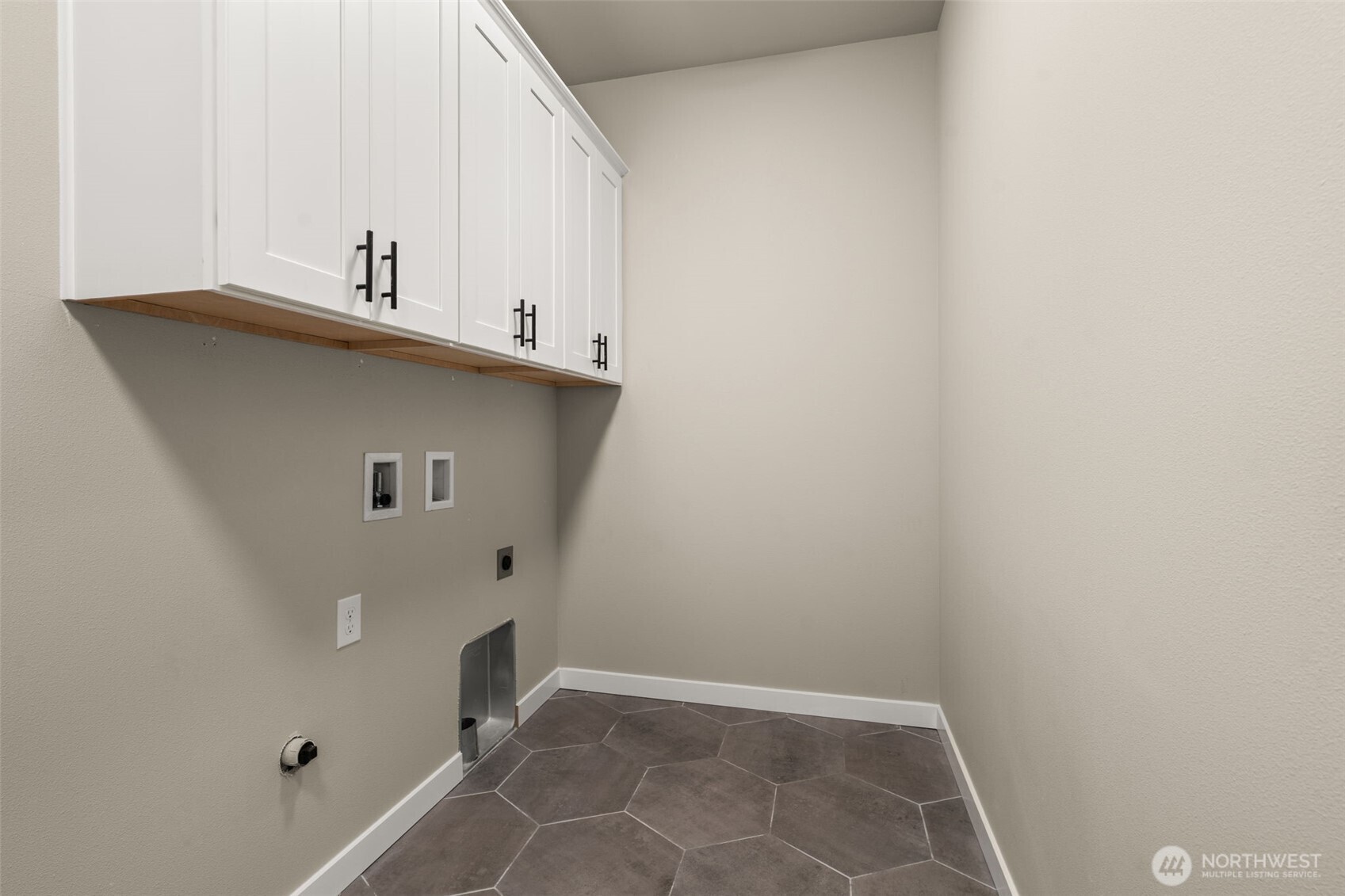 14038 Rainier View Lane SE