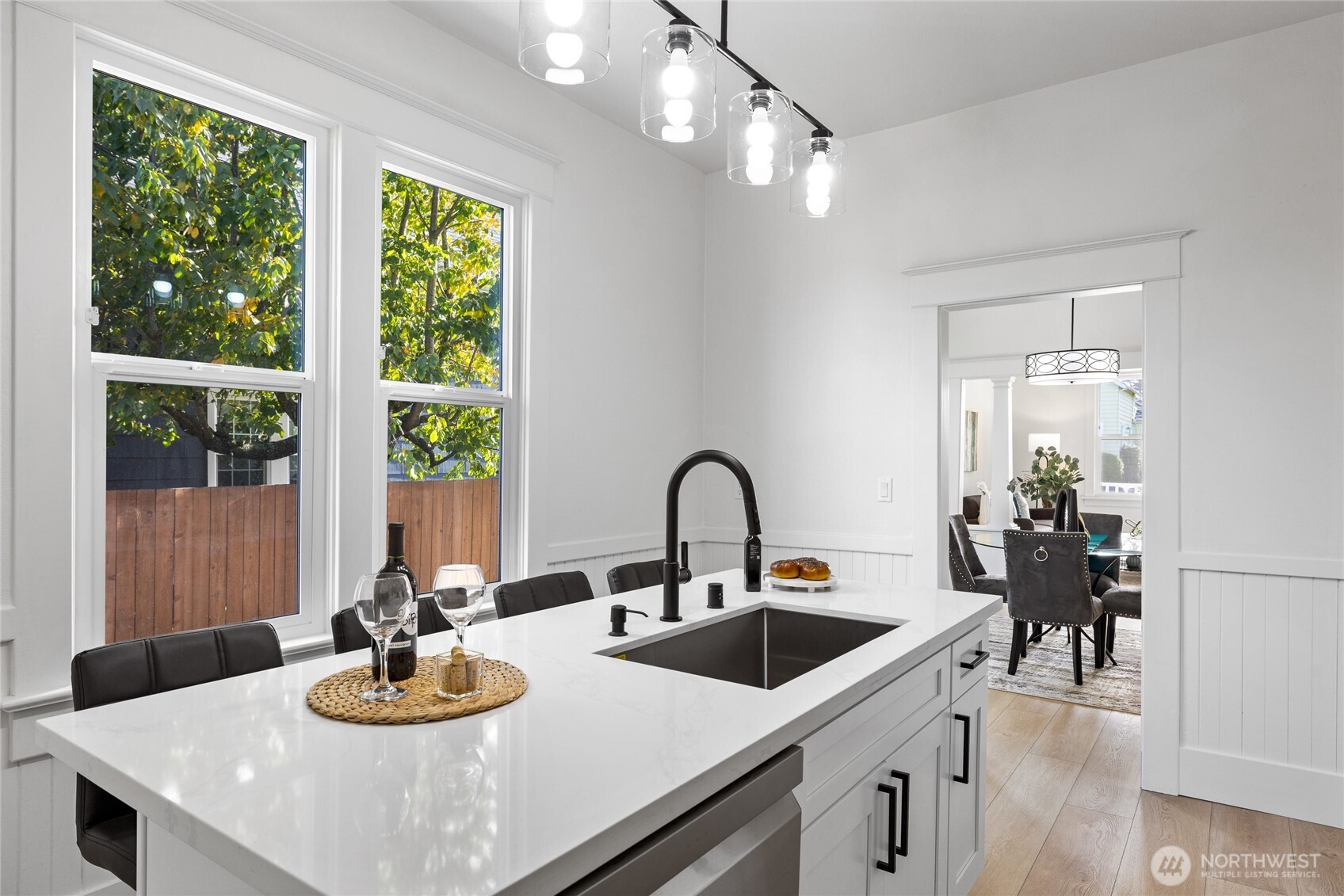 511 E Harrison Street