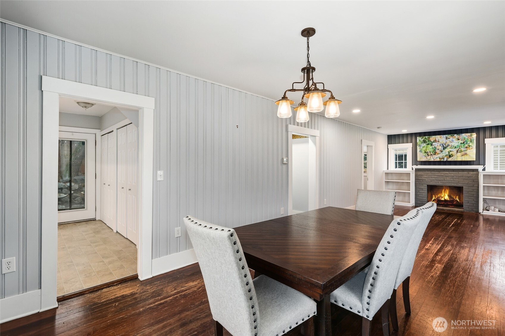 709 N Puget Sound Avenue