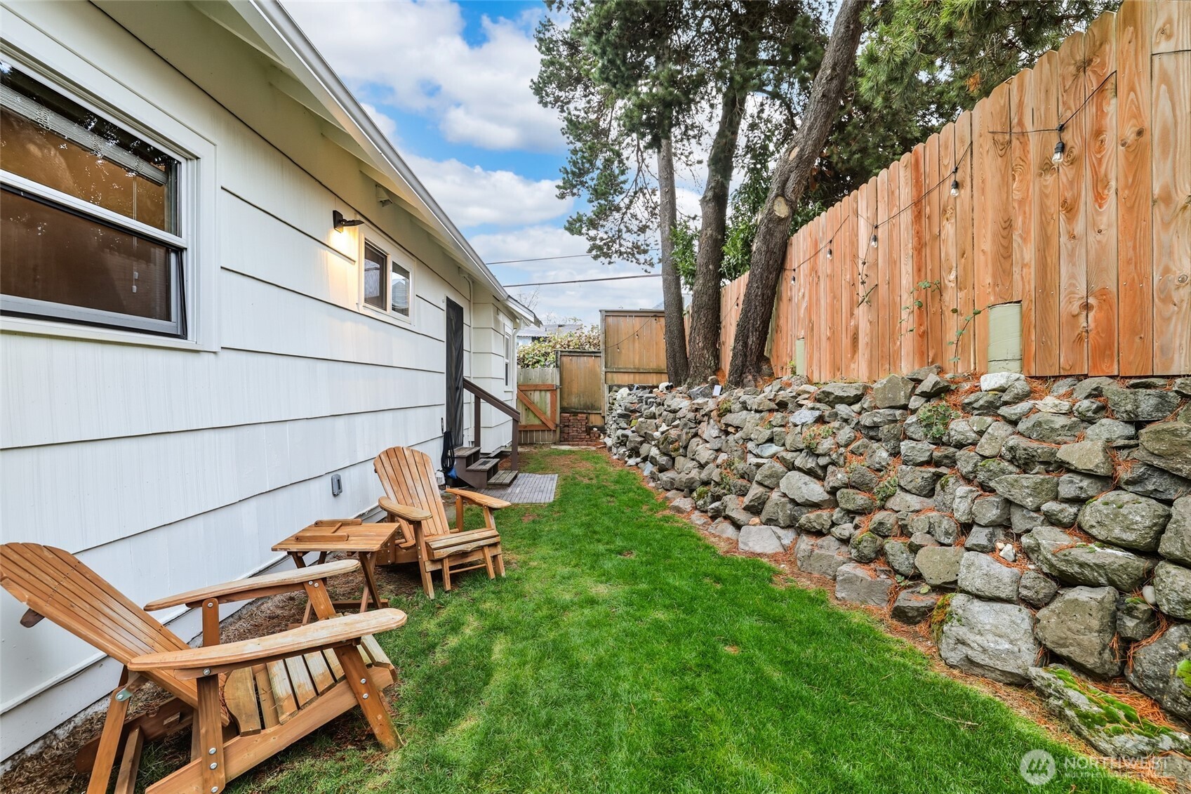 709 N Puget Sound Avenue