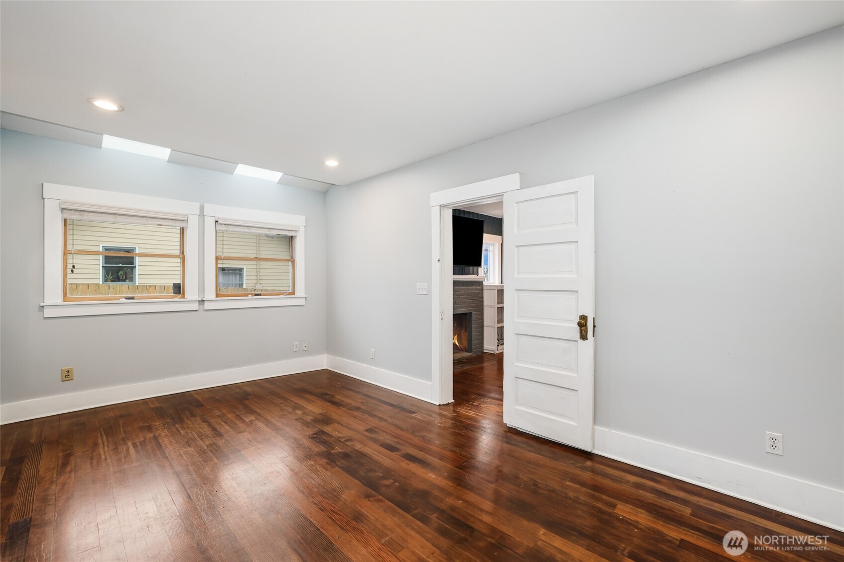 709 N Puget Sound Avenue