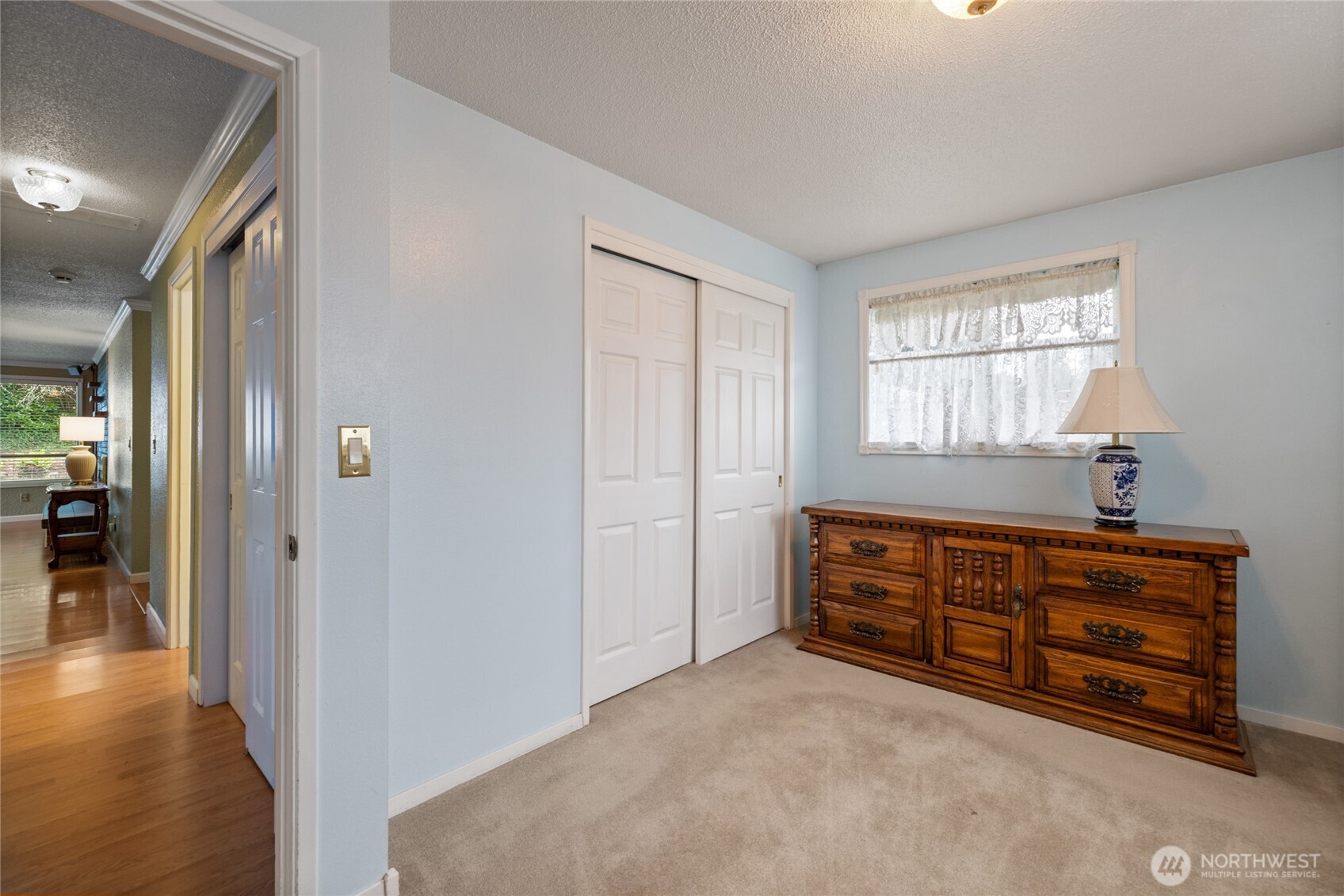 10916 Lundstrom Drive SW