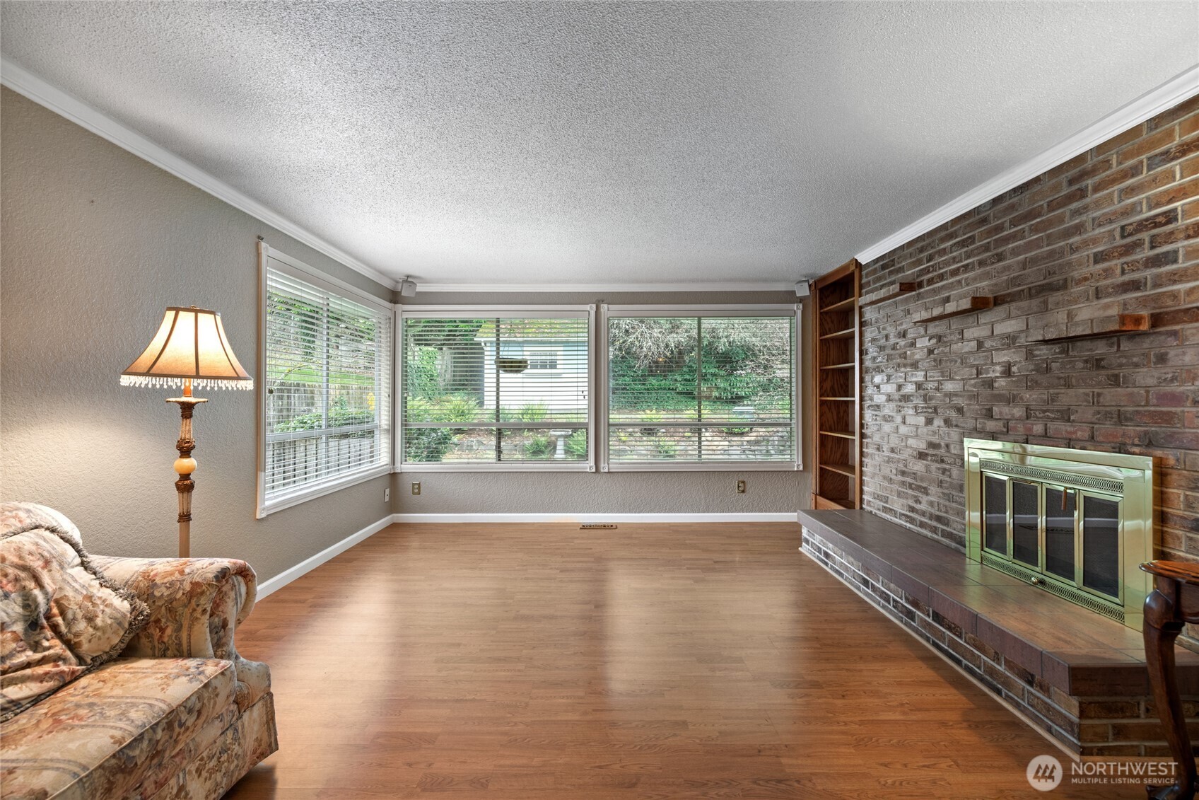 10916 Lundstrom Drive SW