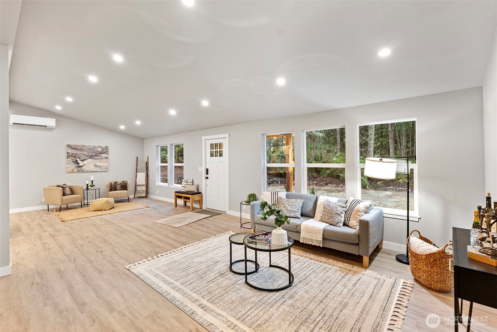 9921 148th Avenue NW