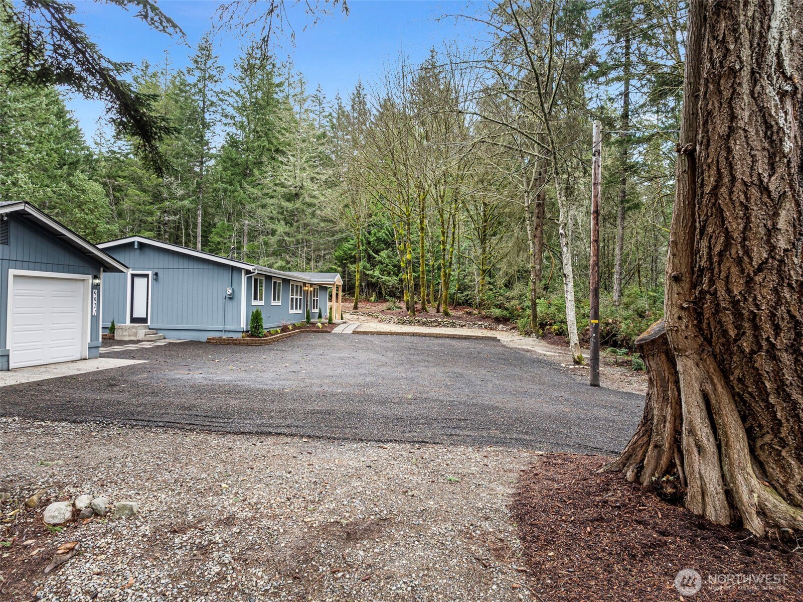 9921 148th Avenue NW