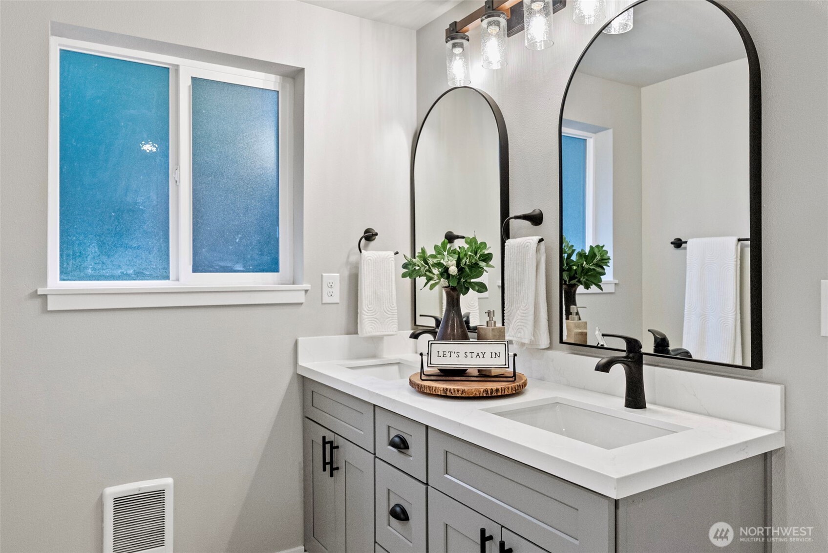 9921 148th Avenue NW