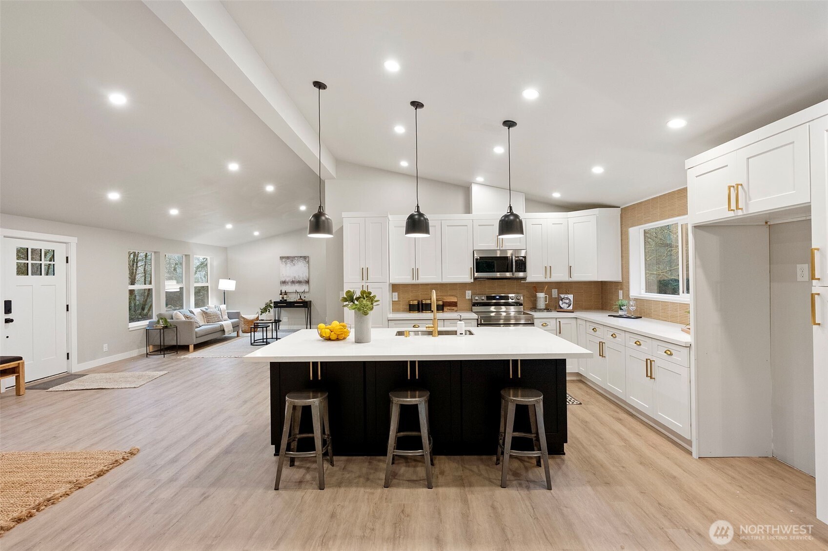 9921 148th Avenue NW