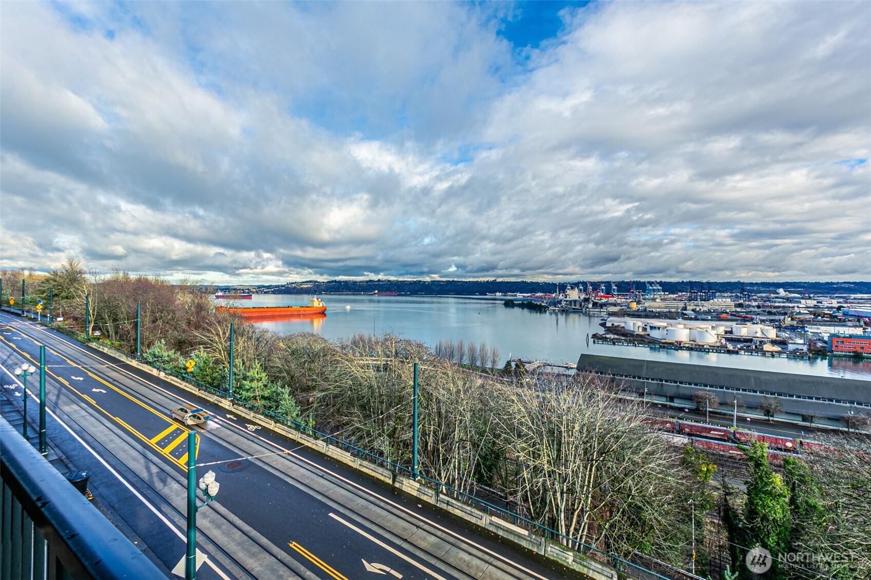 525 Broadway Unit: 408