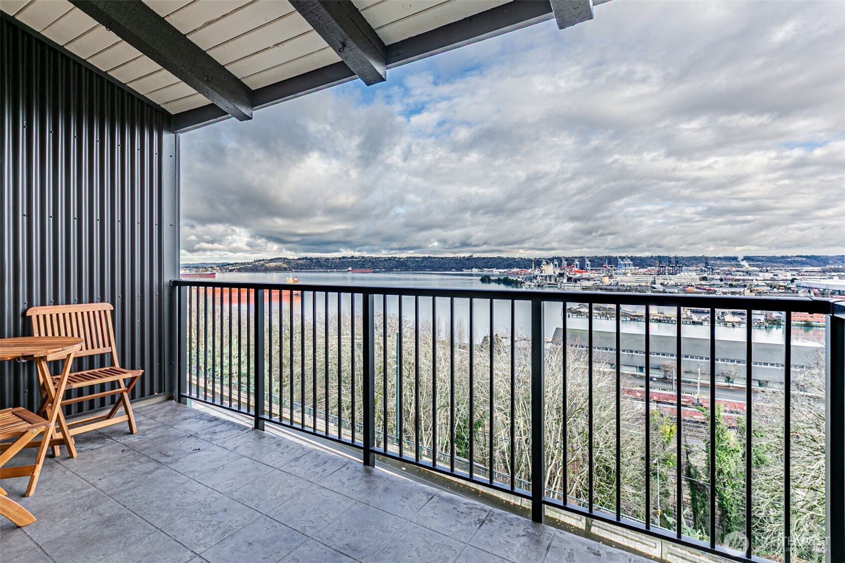 525 Broadway Unit: 408