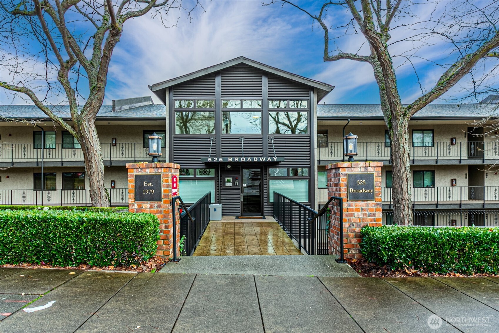 525 Broadway Unit: 408