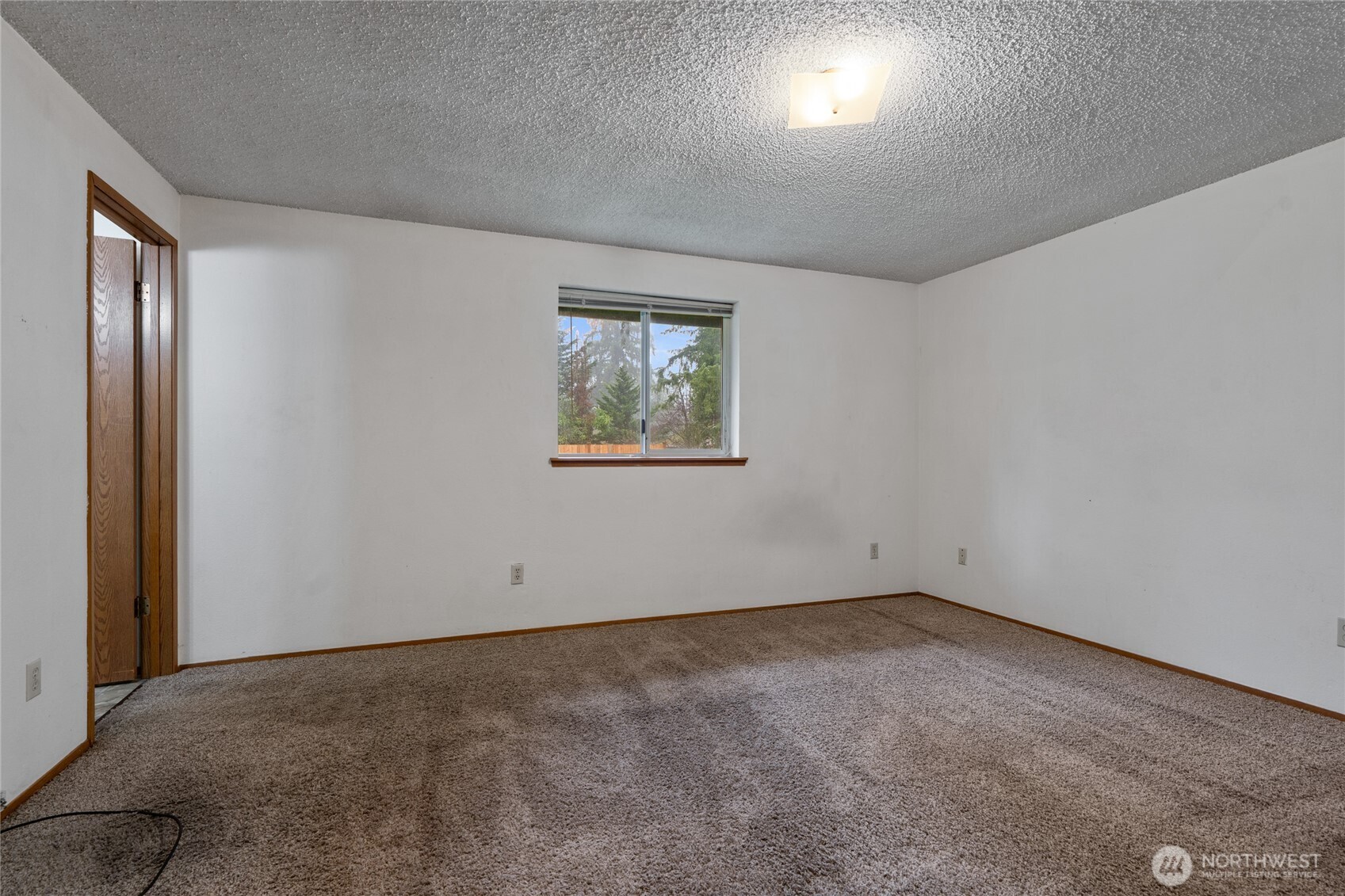 1113 1111 159th St Court E