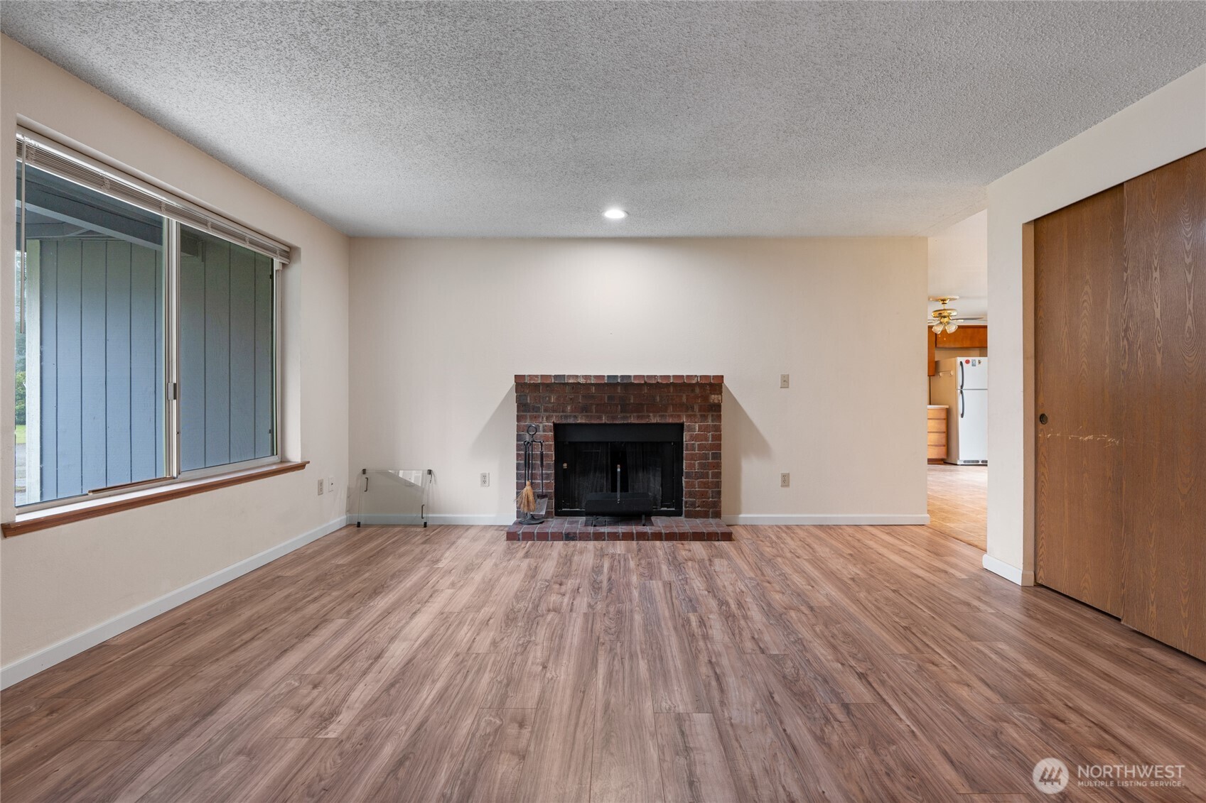 1113 1111 159th St Court E