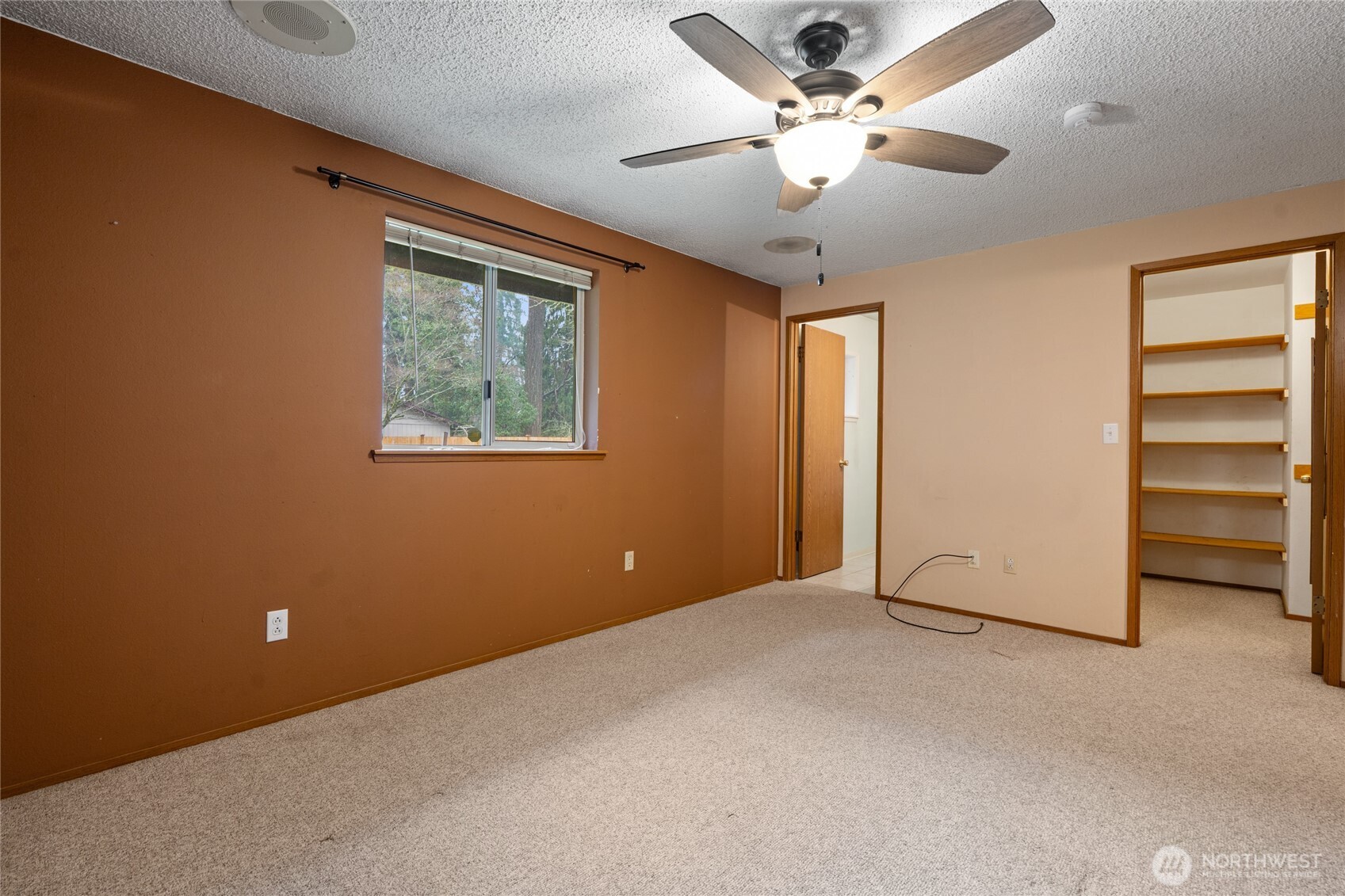 1113 1111 159th St Court E