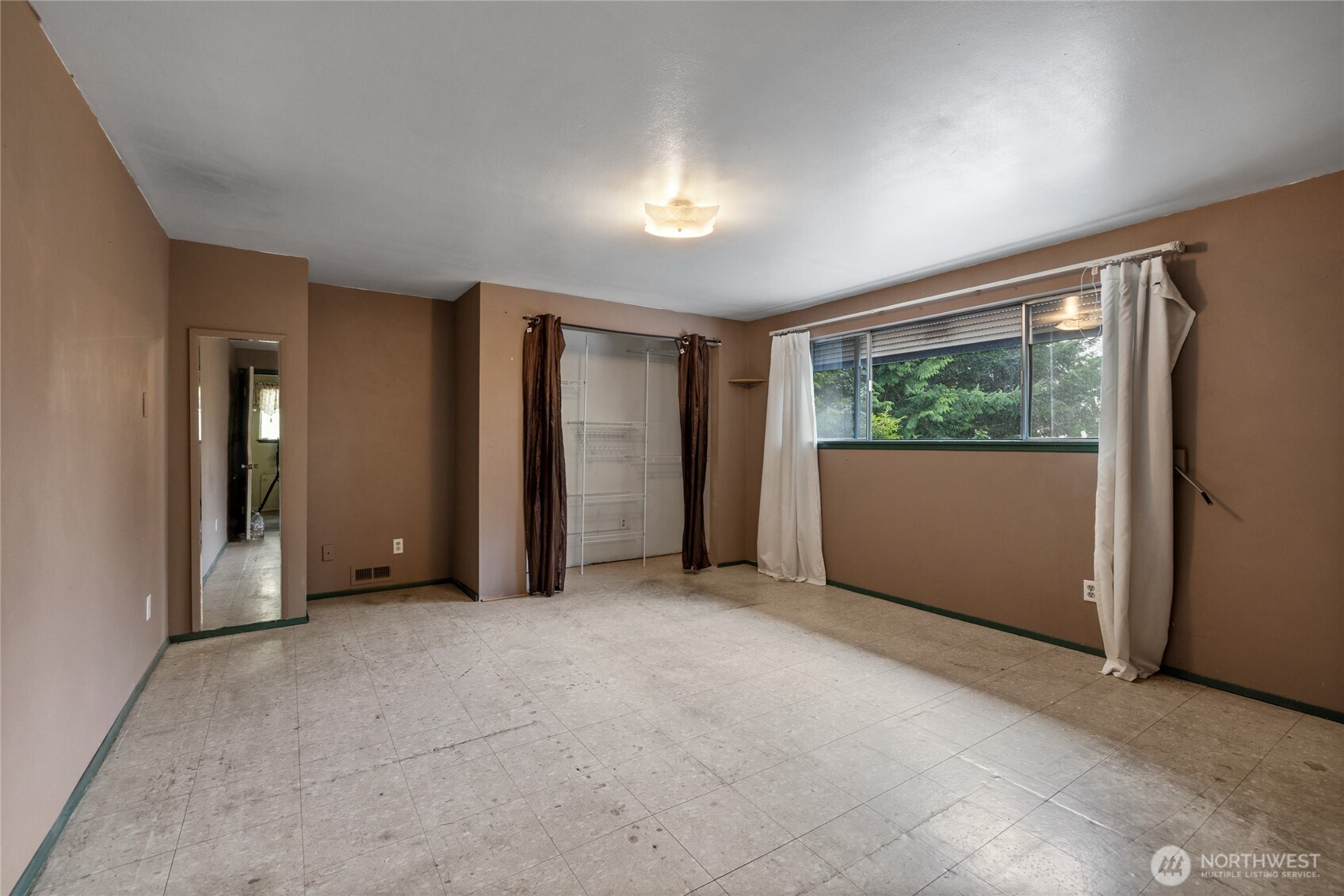 3116 Crystal Springs Road W