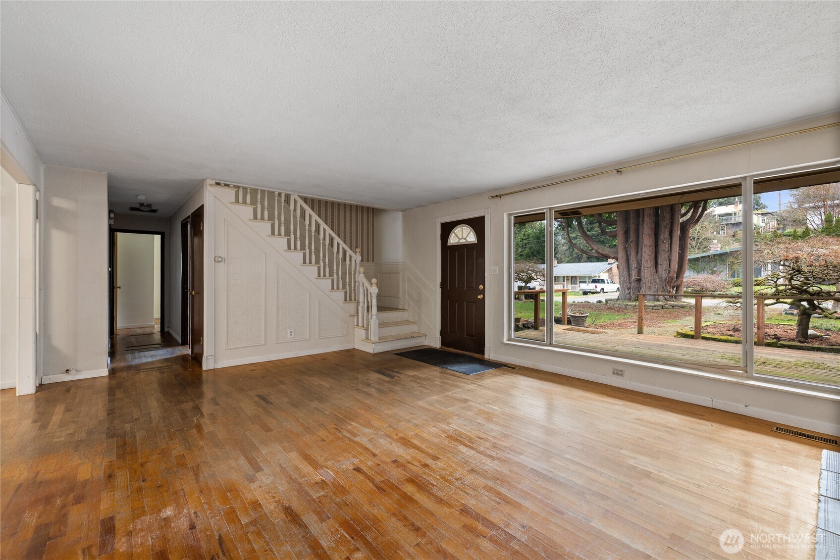 3116 Crystal Springs Road W