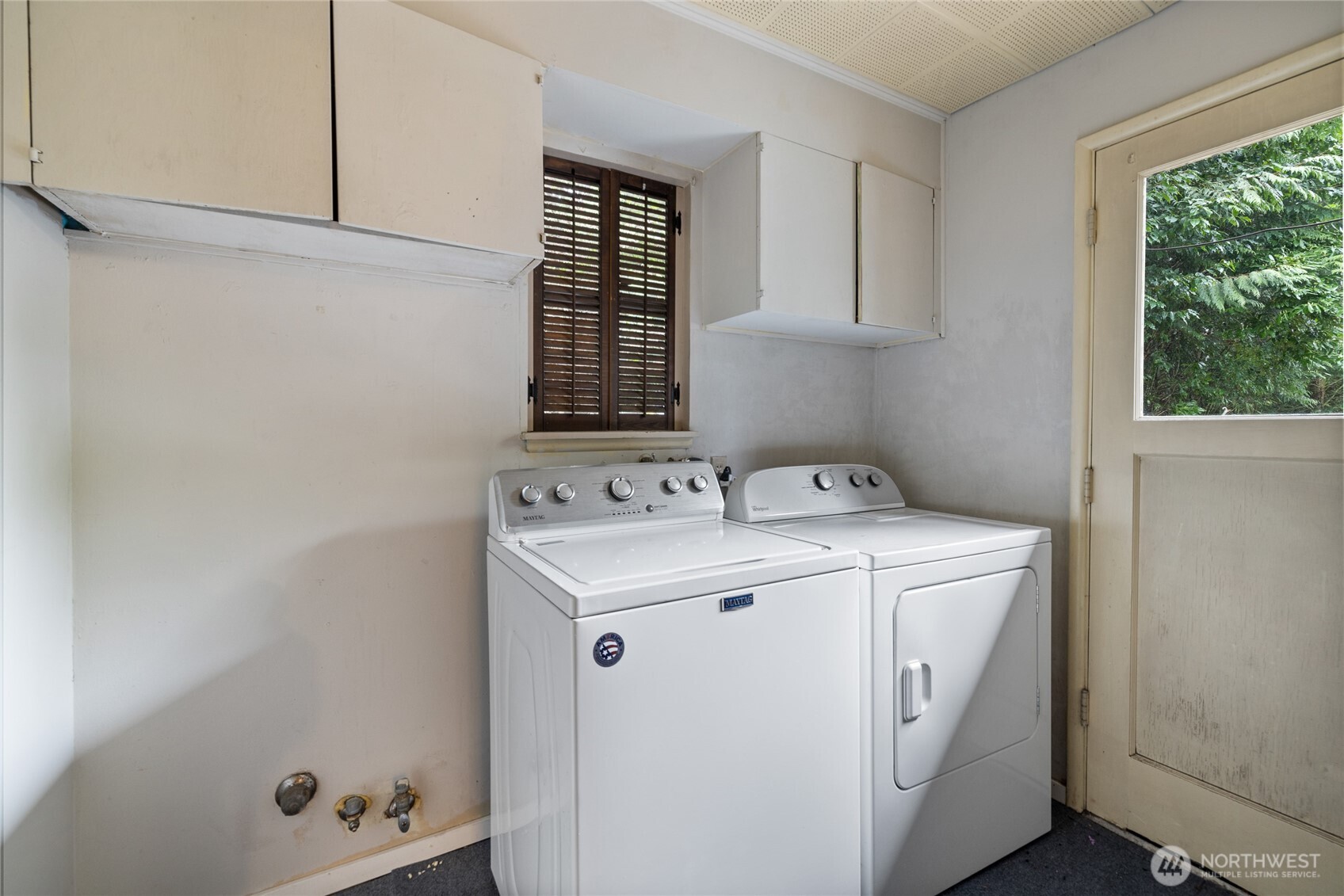 3116 Crystal Springs Road W