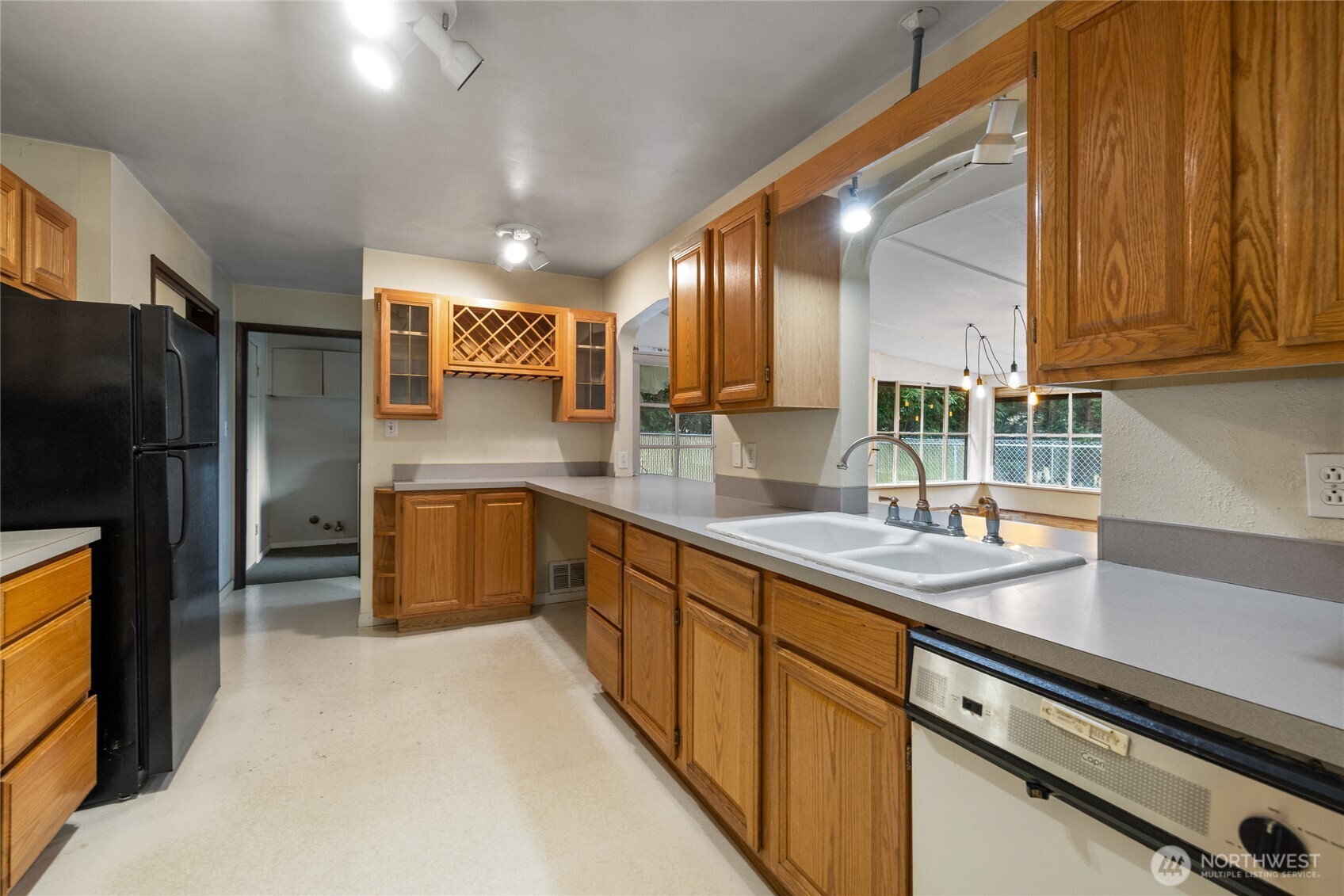 3116 Crystal Springs Road W