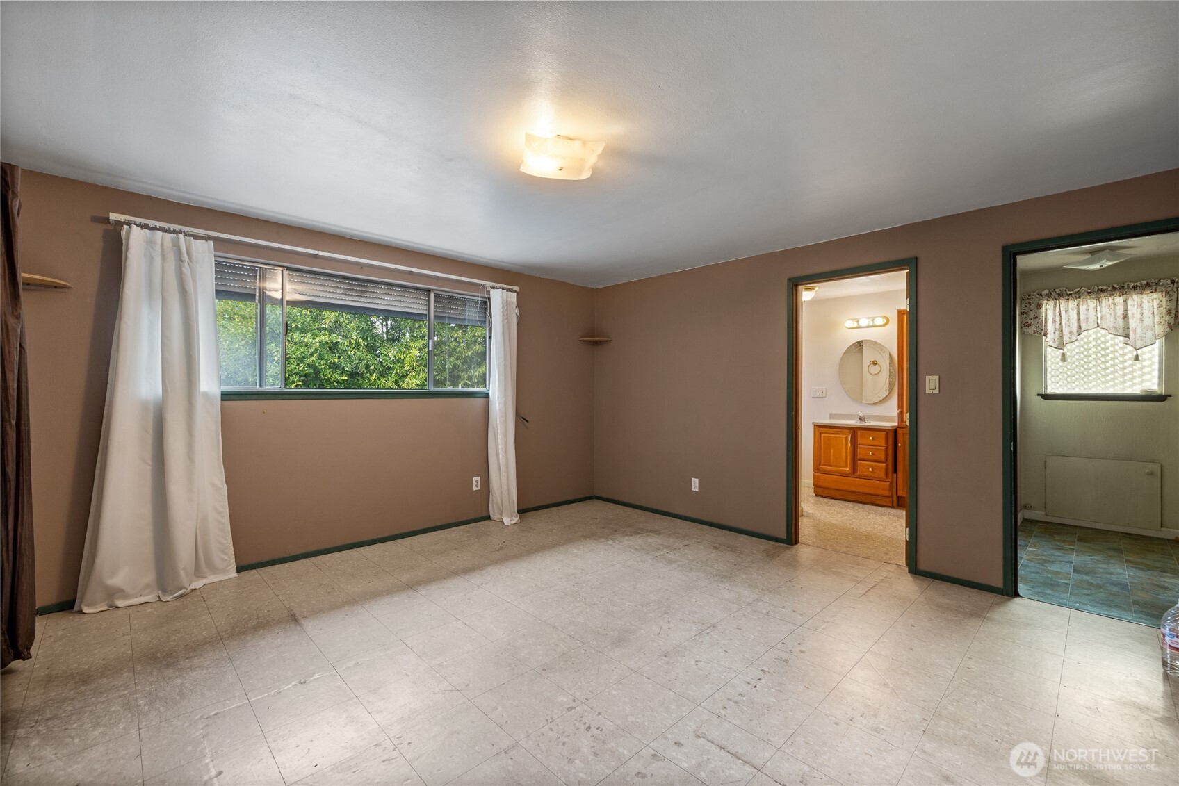 3116 Crystal Springs Road W