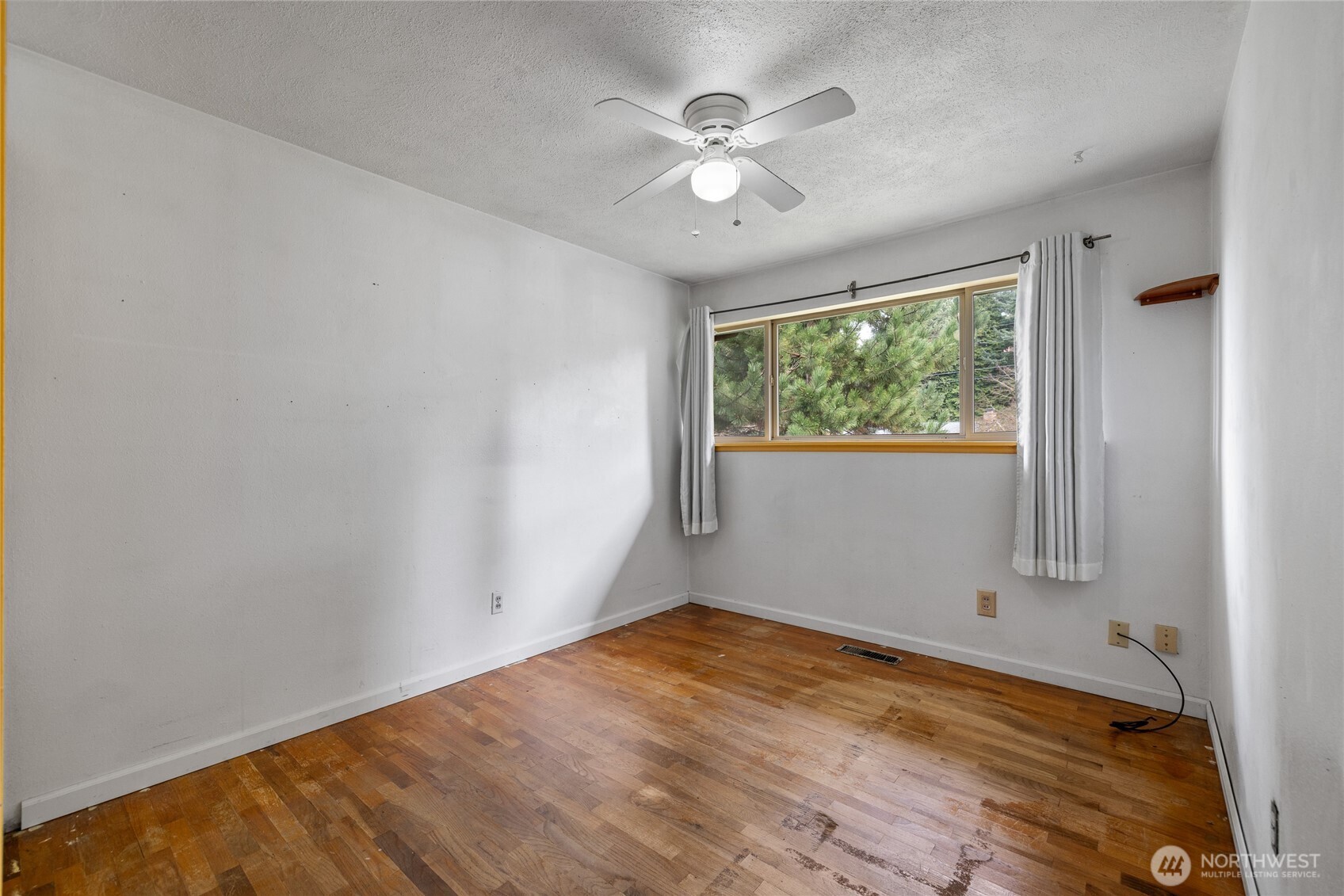 3116 Crystal Springs Road W