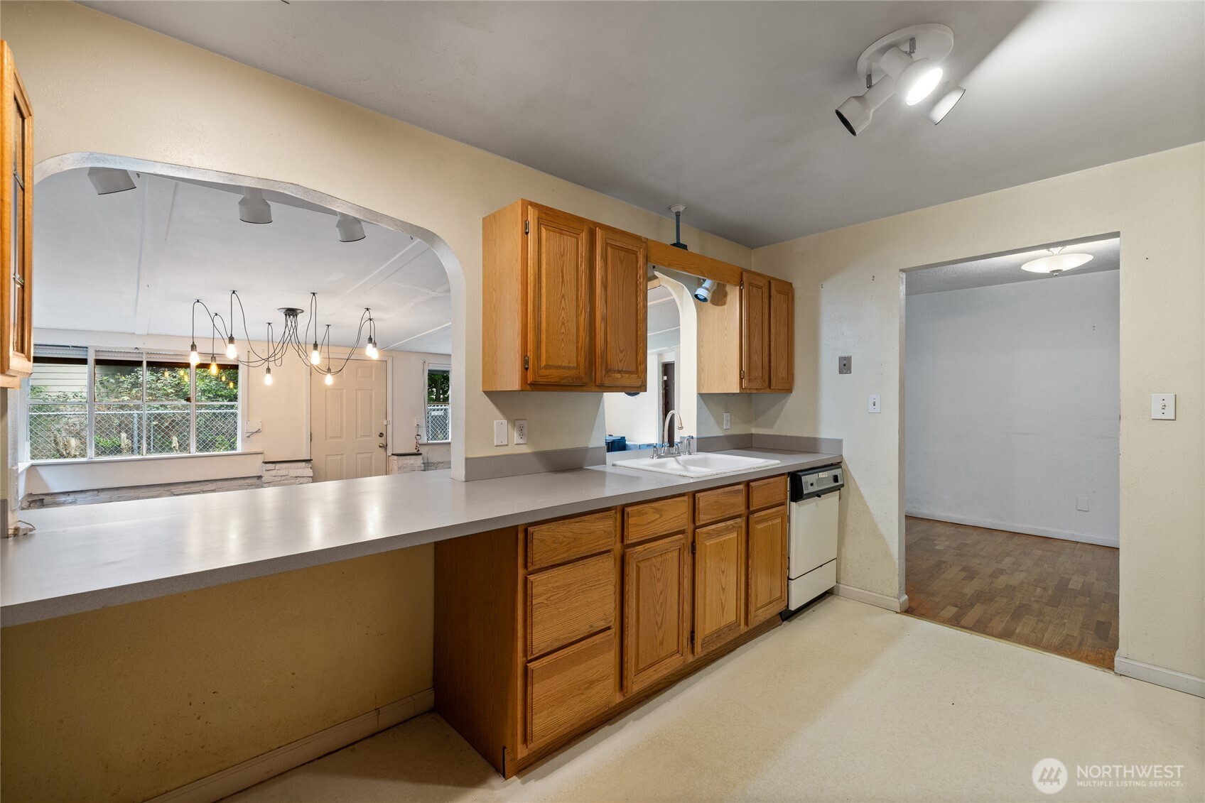 3116 Crystal Springs Road W