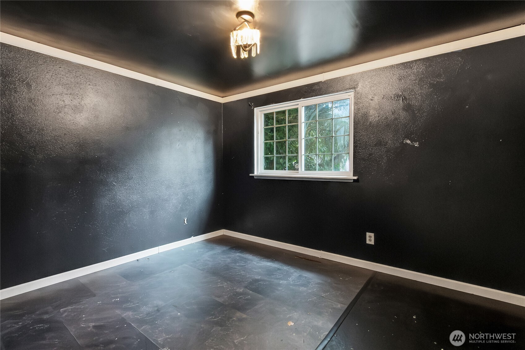 8214 Woodbourne Drive SW