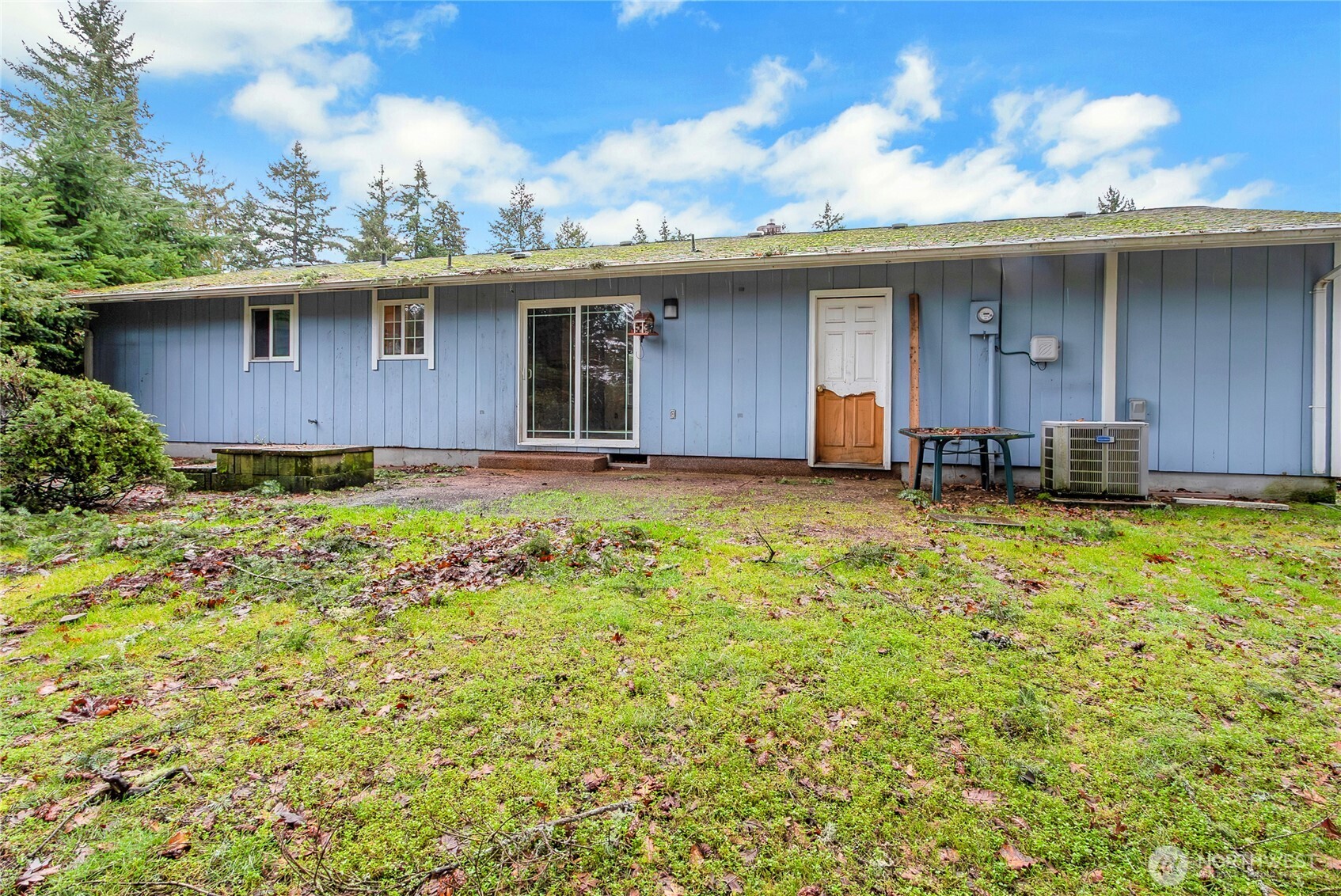 8214 Woodbourne Drive SW