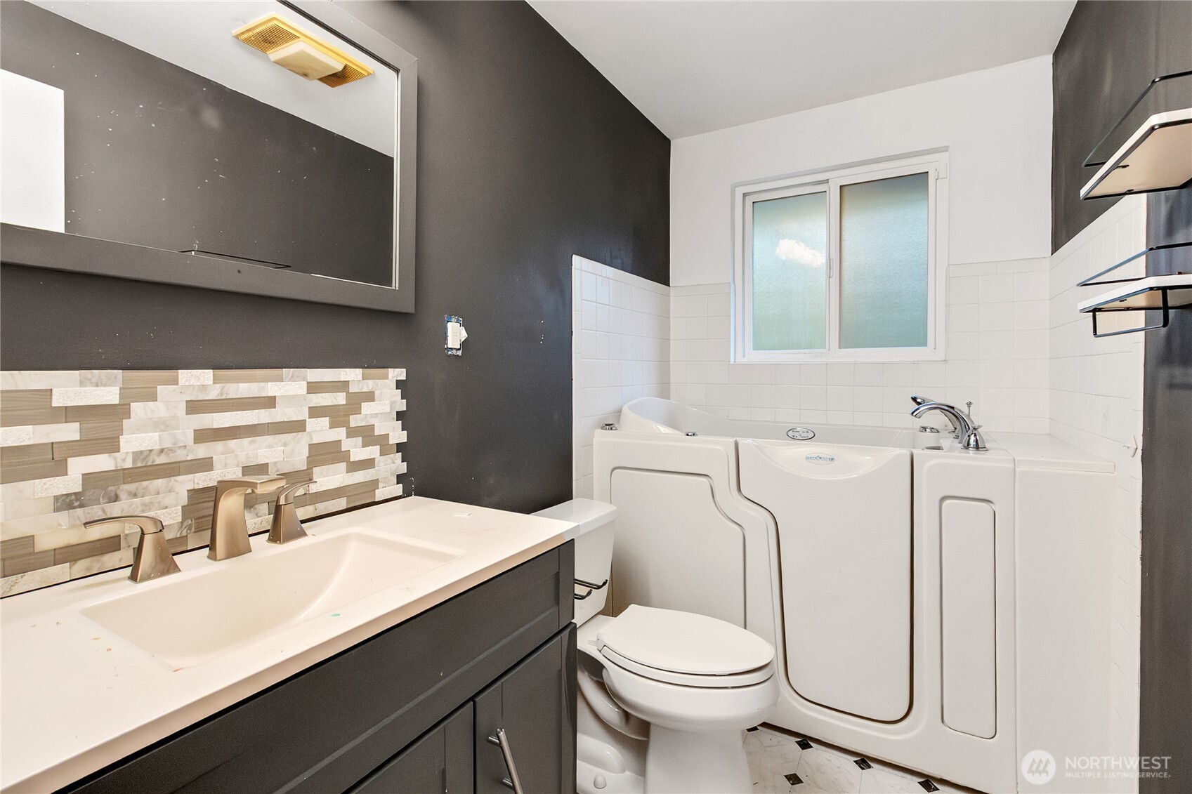 8214 Woodbourne Drive SW