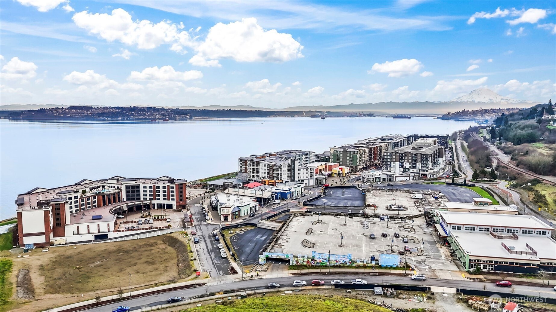 5204 N Bennett Street Unit: 411