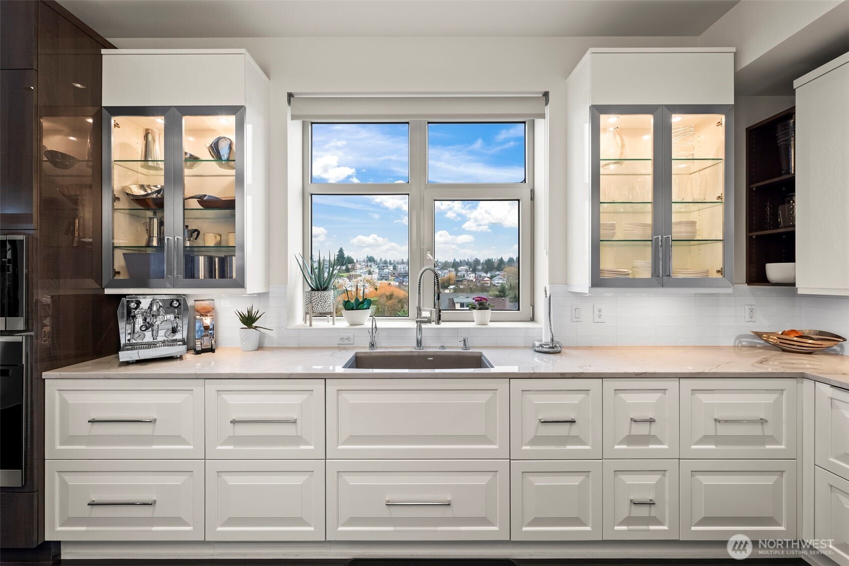 5204 N Bennett Street Unit: 411