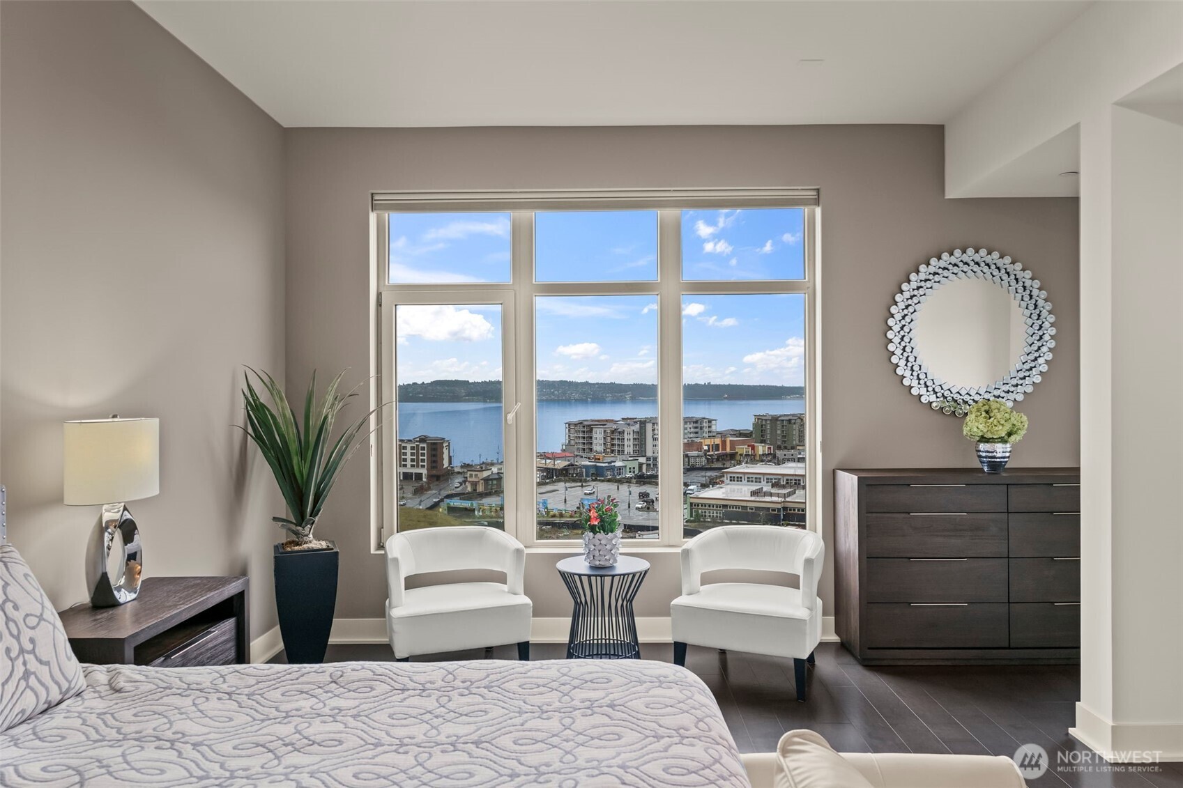 5204 N Bennett Street Unit: 411