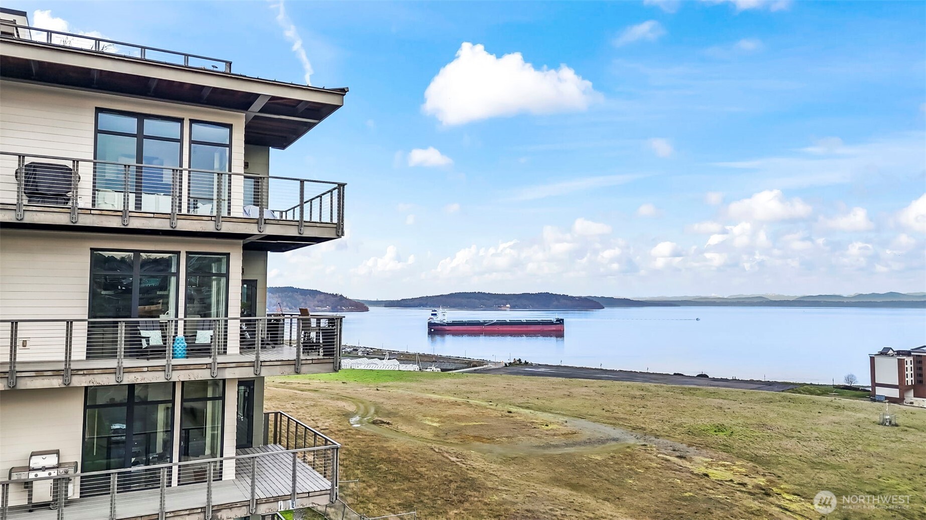 5204 N Bennett Street Unit: 411