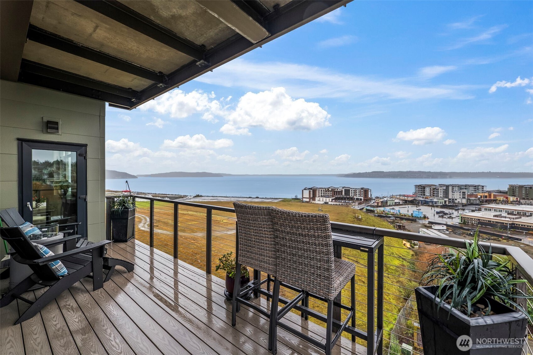 5204 N Bennett Street Unit: 411