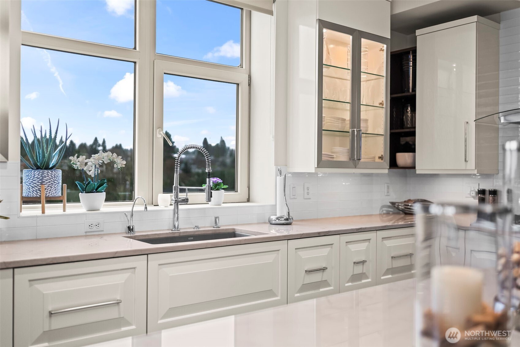 5204 N Bennett Street Unit: 411