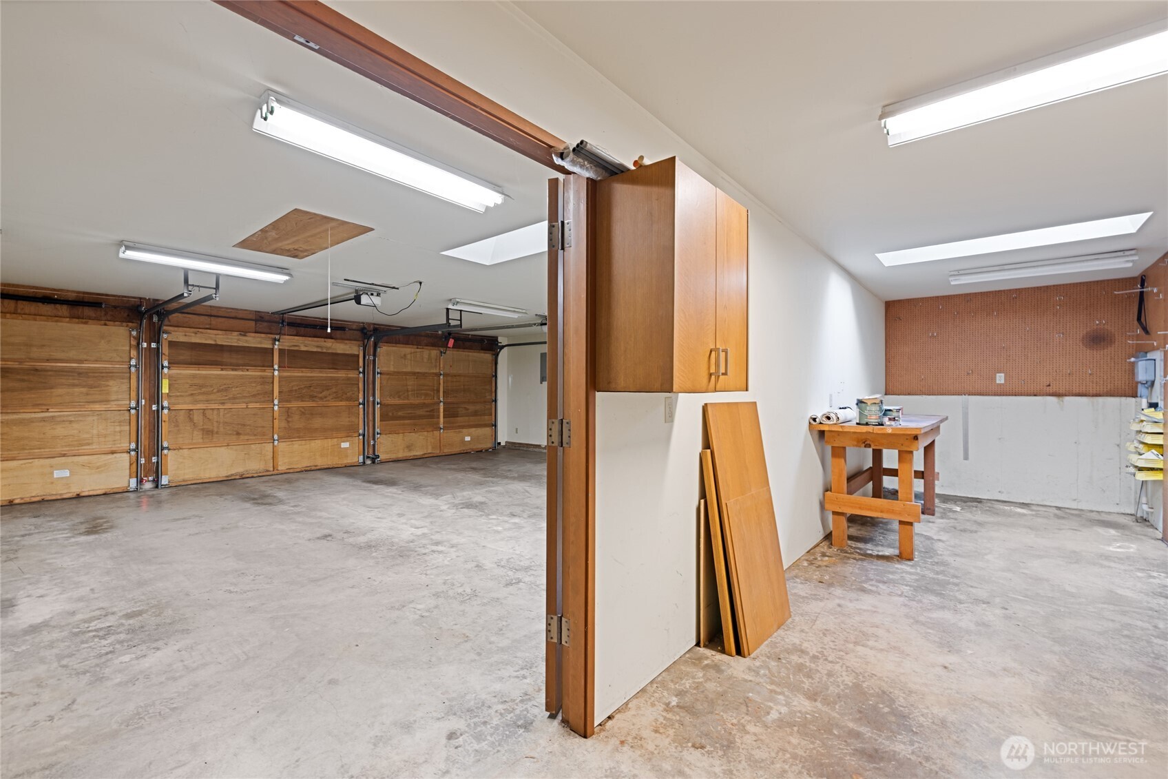 2720 Soundview Drive W