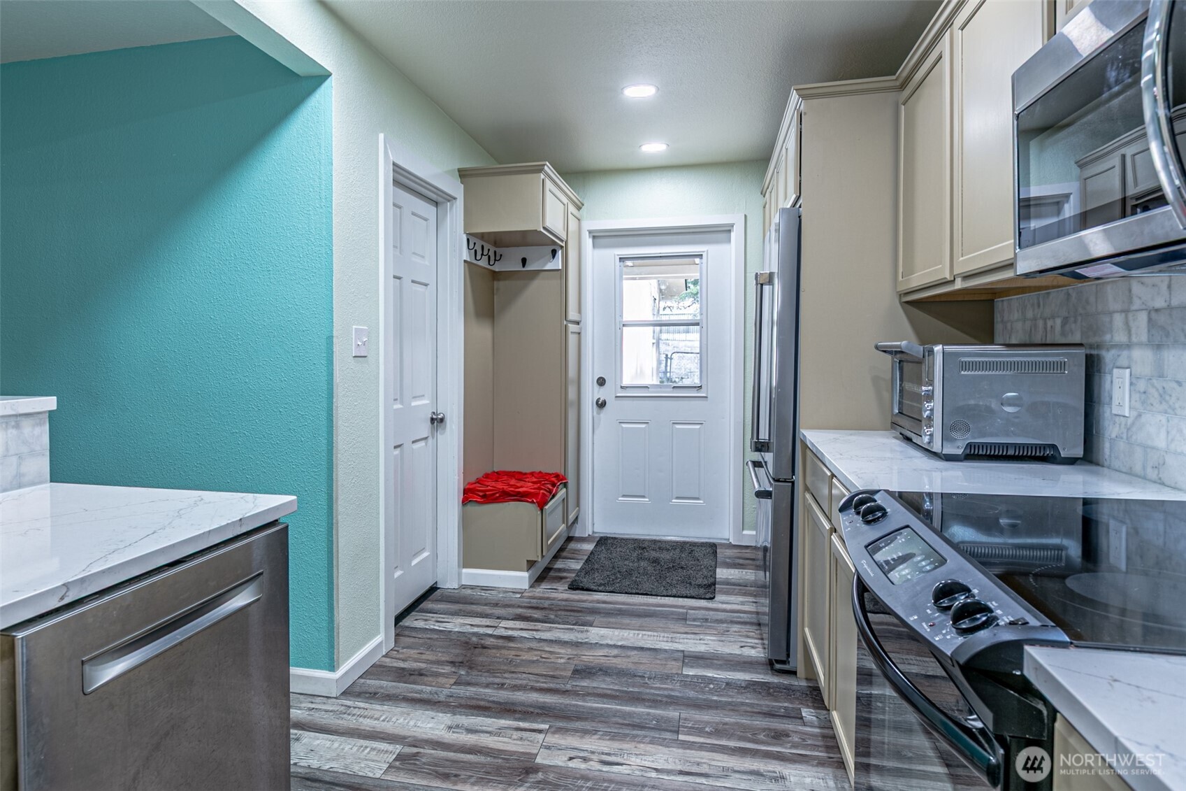 6225 S Puget Sound Avenue