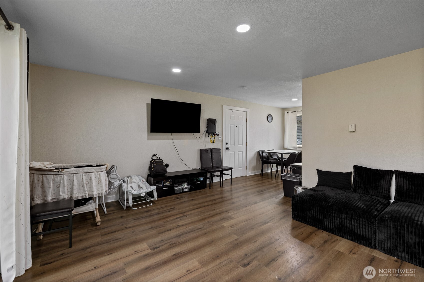 2526 Olympic Boulevard