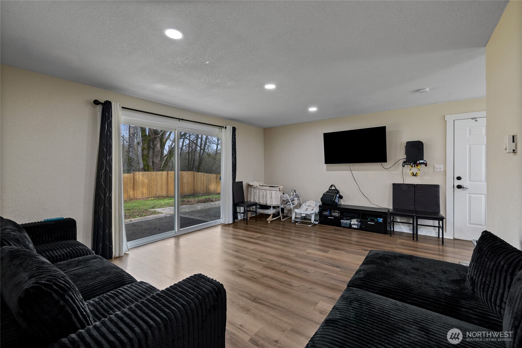 2526 Olympic Boulevard