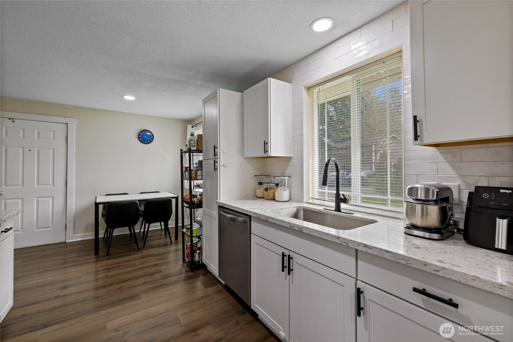 2526 Olympic Boulevard