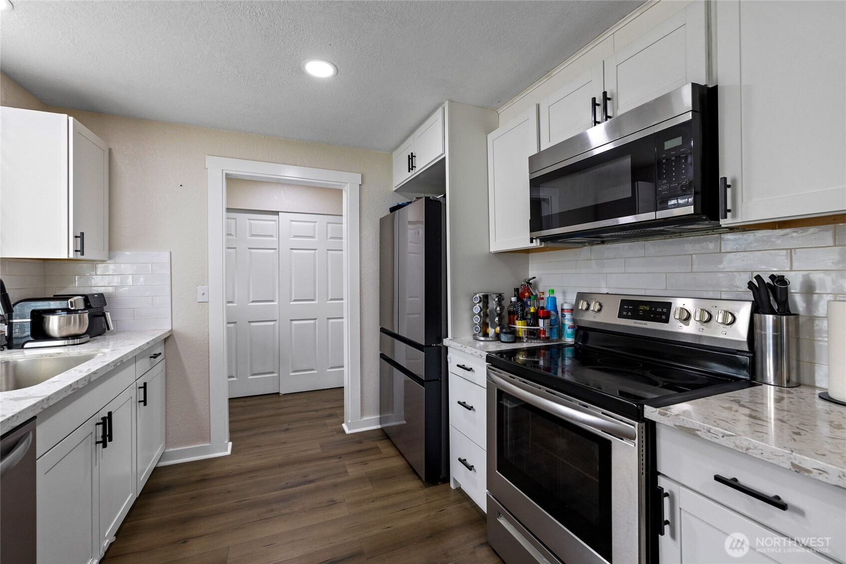 2526 Olympic Boulevard